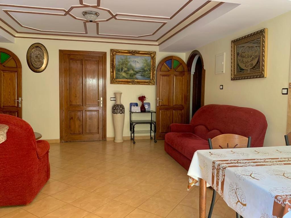 Double or Twin Room - Photo 3