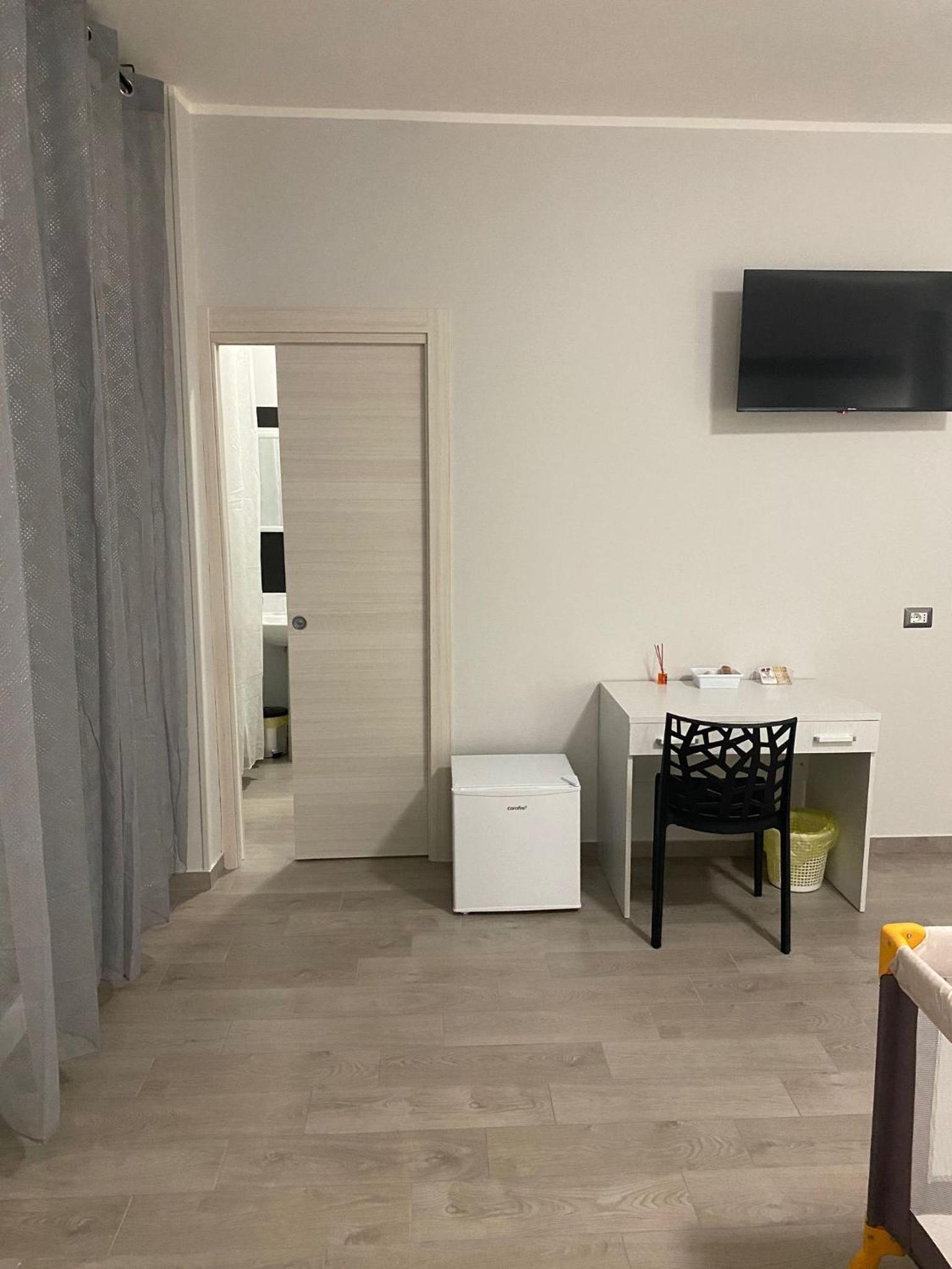 King Room With Balcony photo 2
