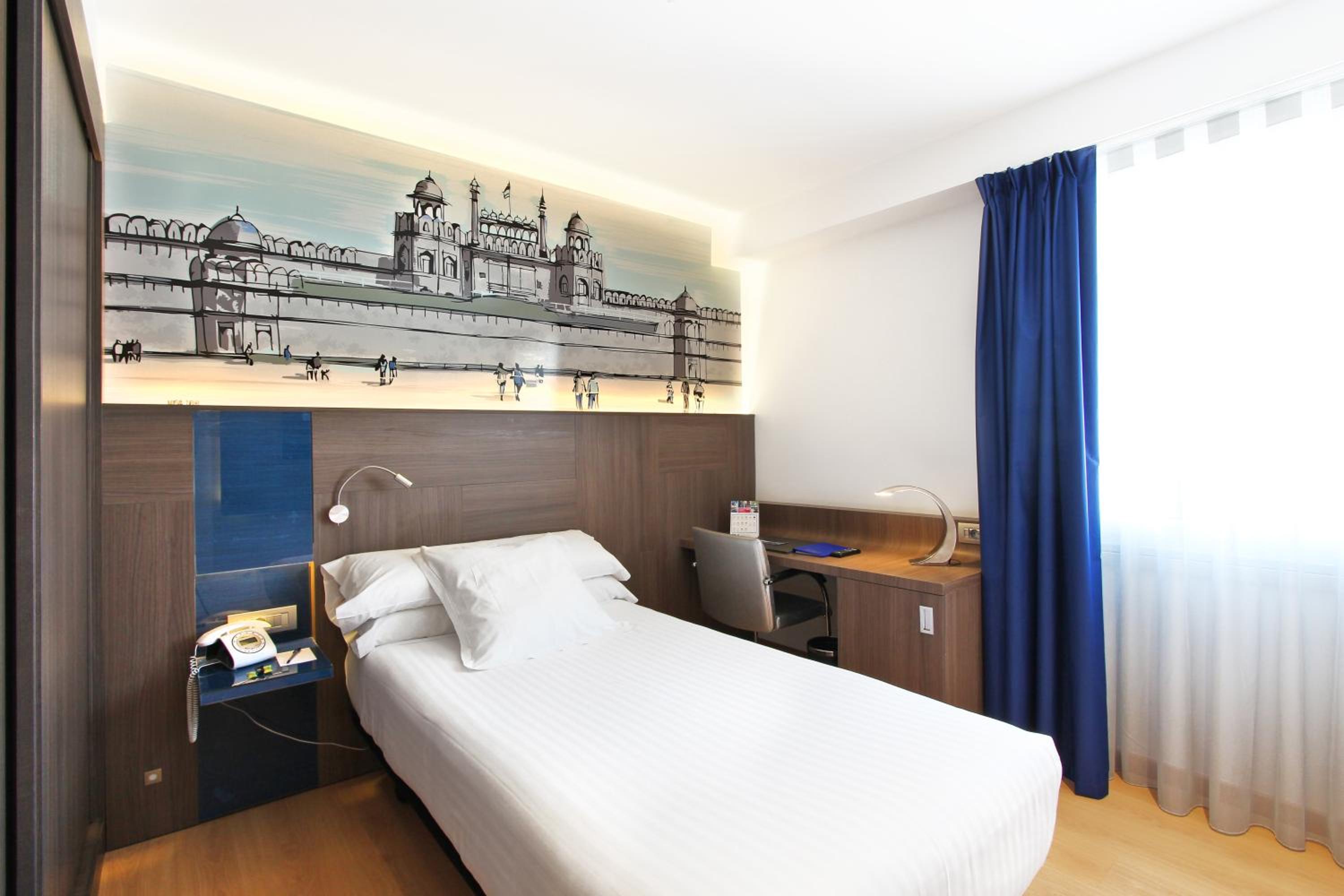 Single Room photo 2