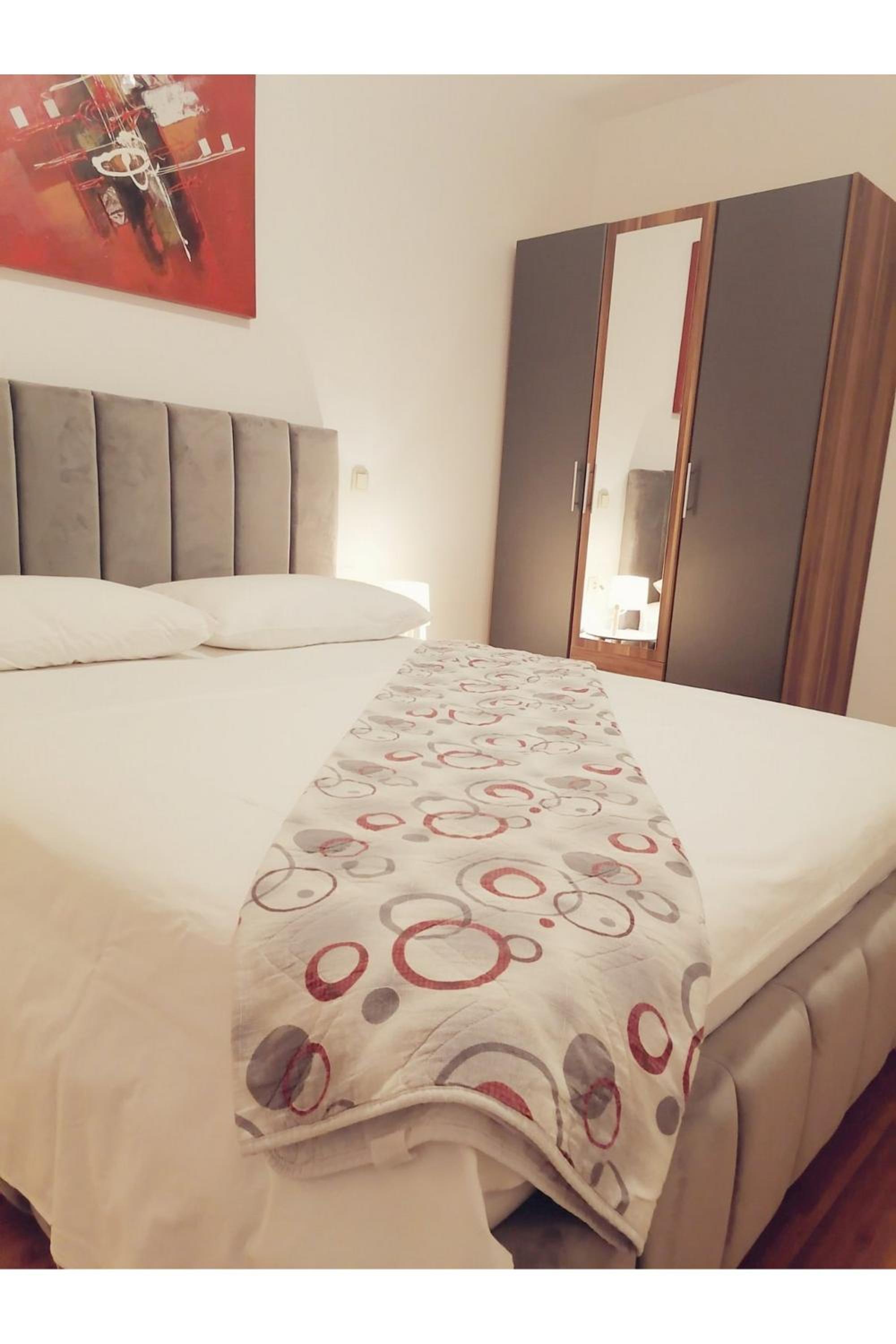 Two Bedroom Apartment with Terrace and Sea View