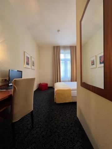 Double Room with French Bed photo 2