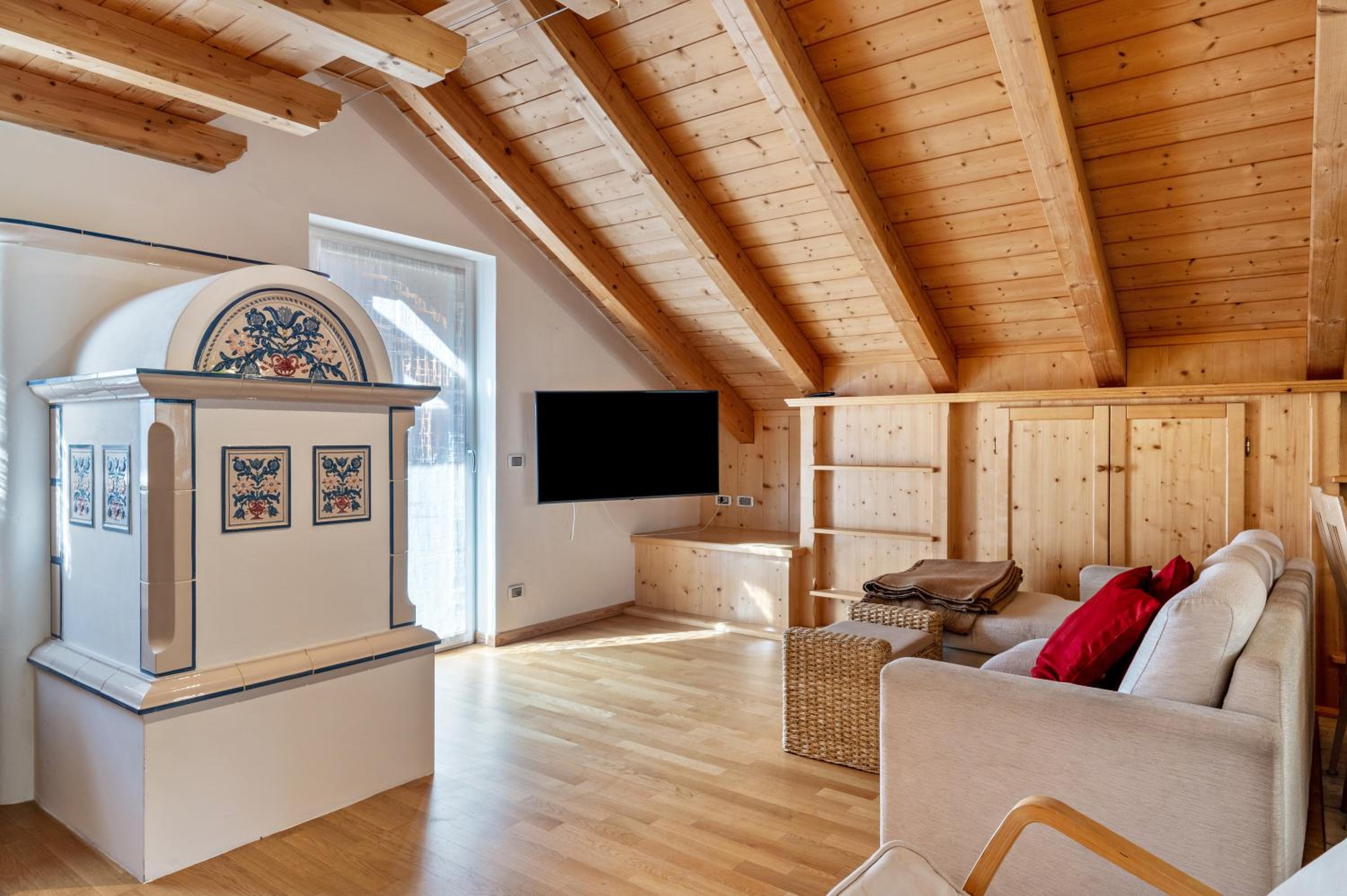Three-Bedroom Premium Apartment with Balcony