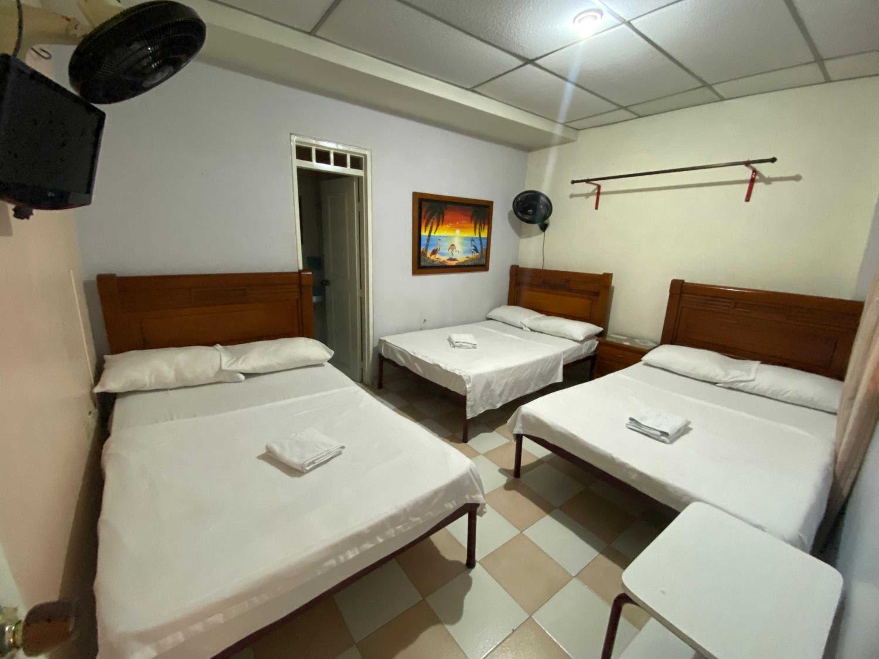 Triple Room with Private Bathroom photo 1