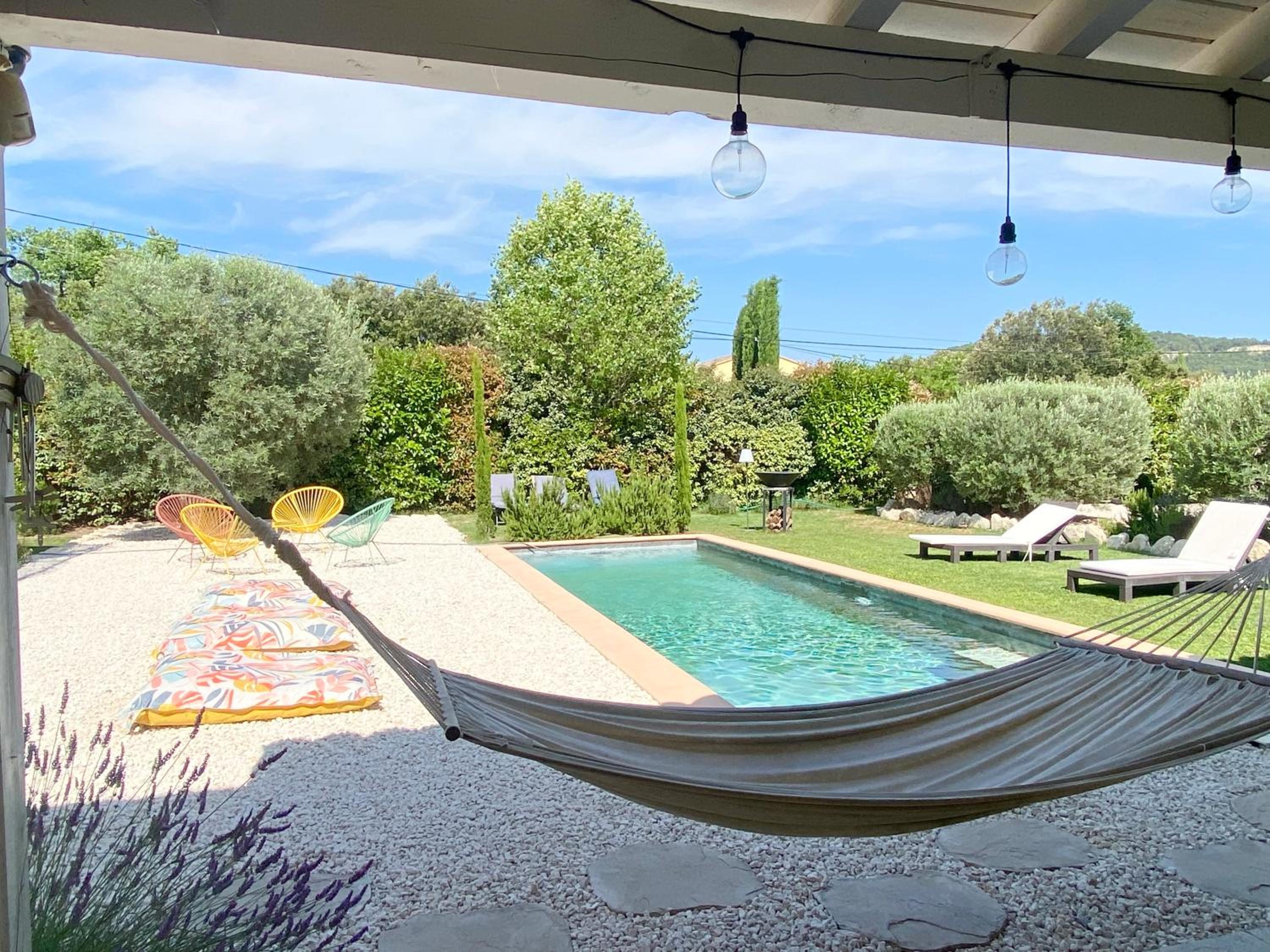 Suite with Pool View - Photo 31