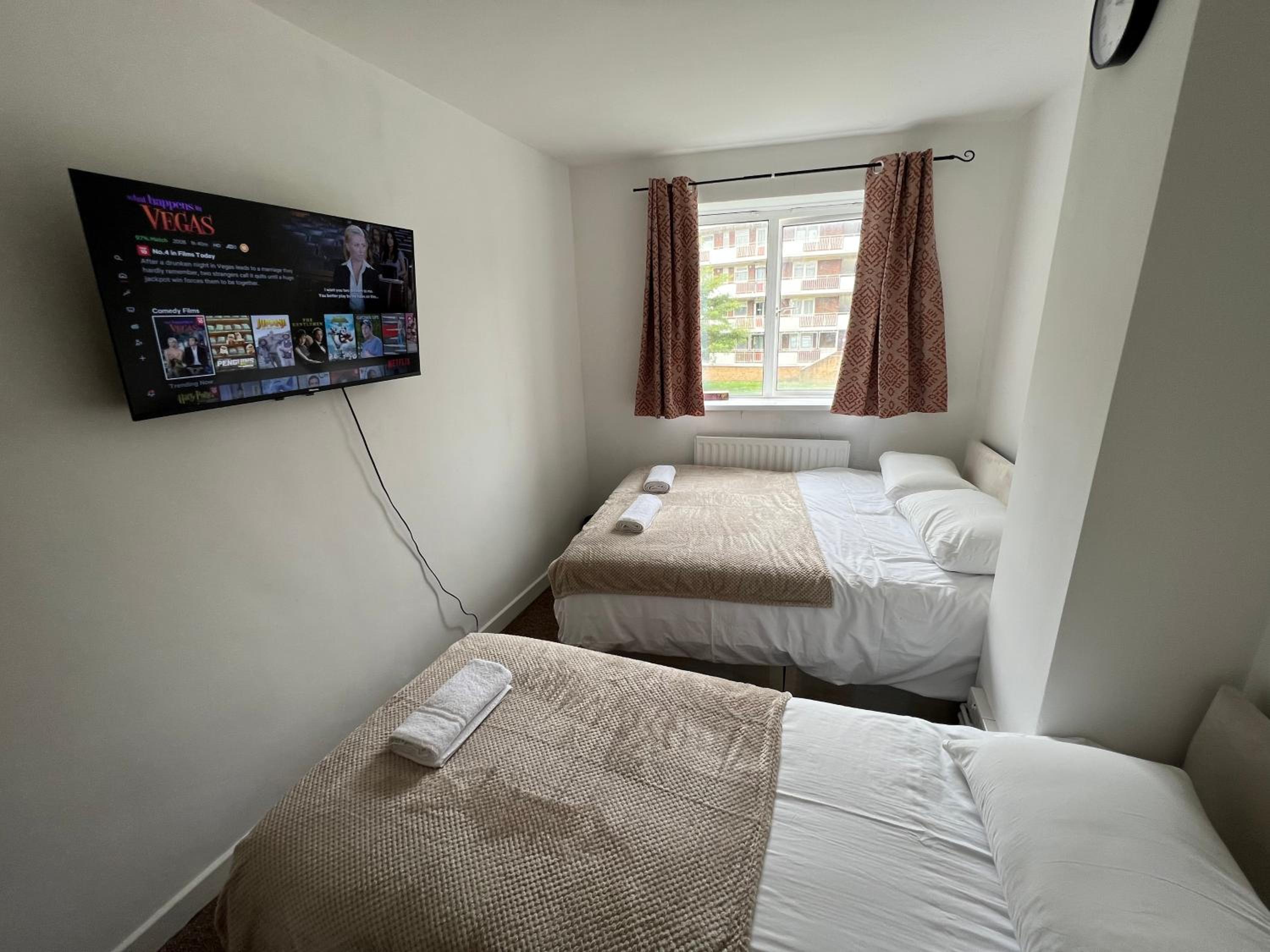 Triple Room with Shared Bathroom photo 1