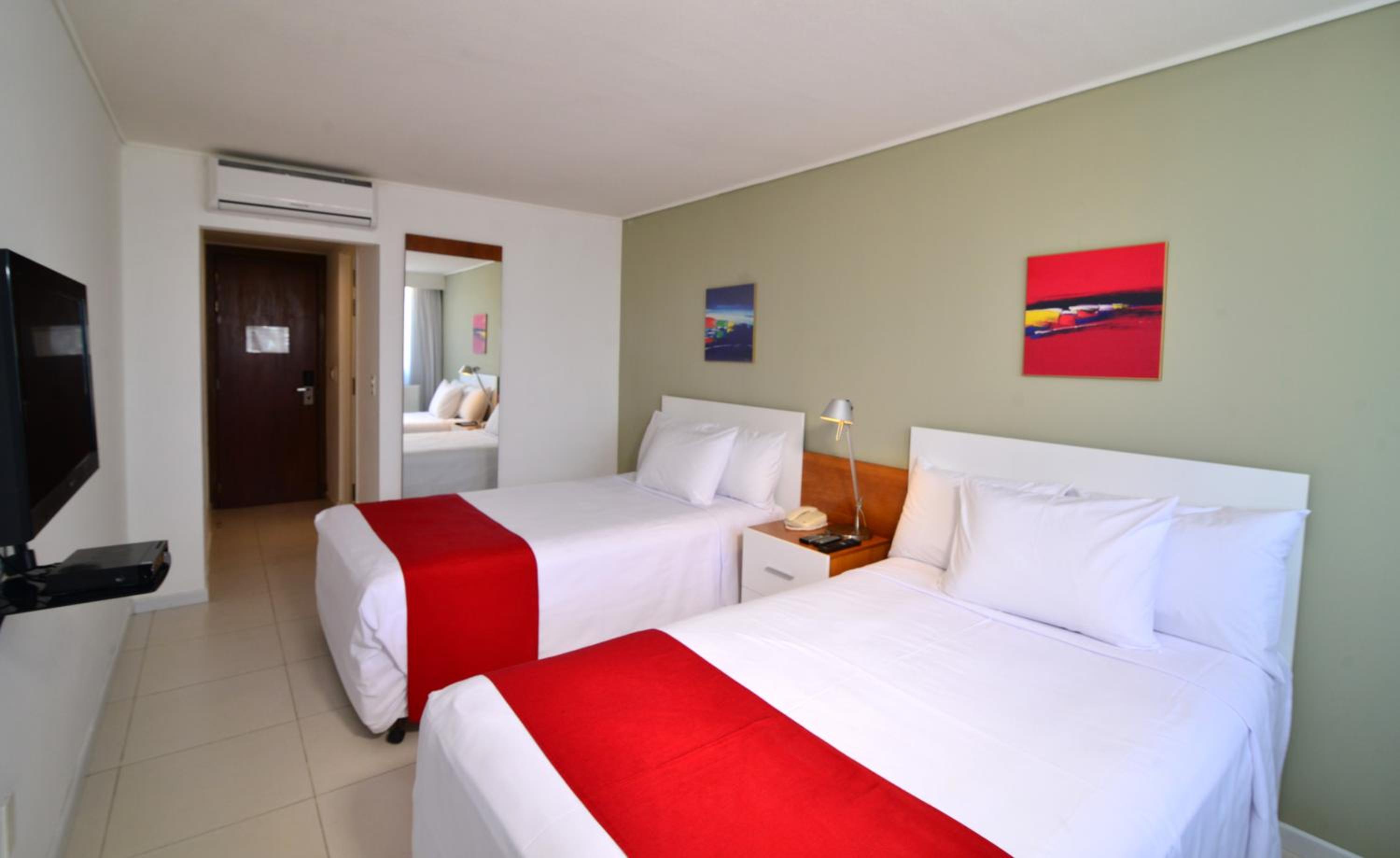 Family Room with Sea View photo 1