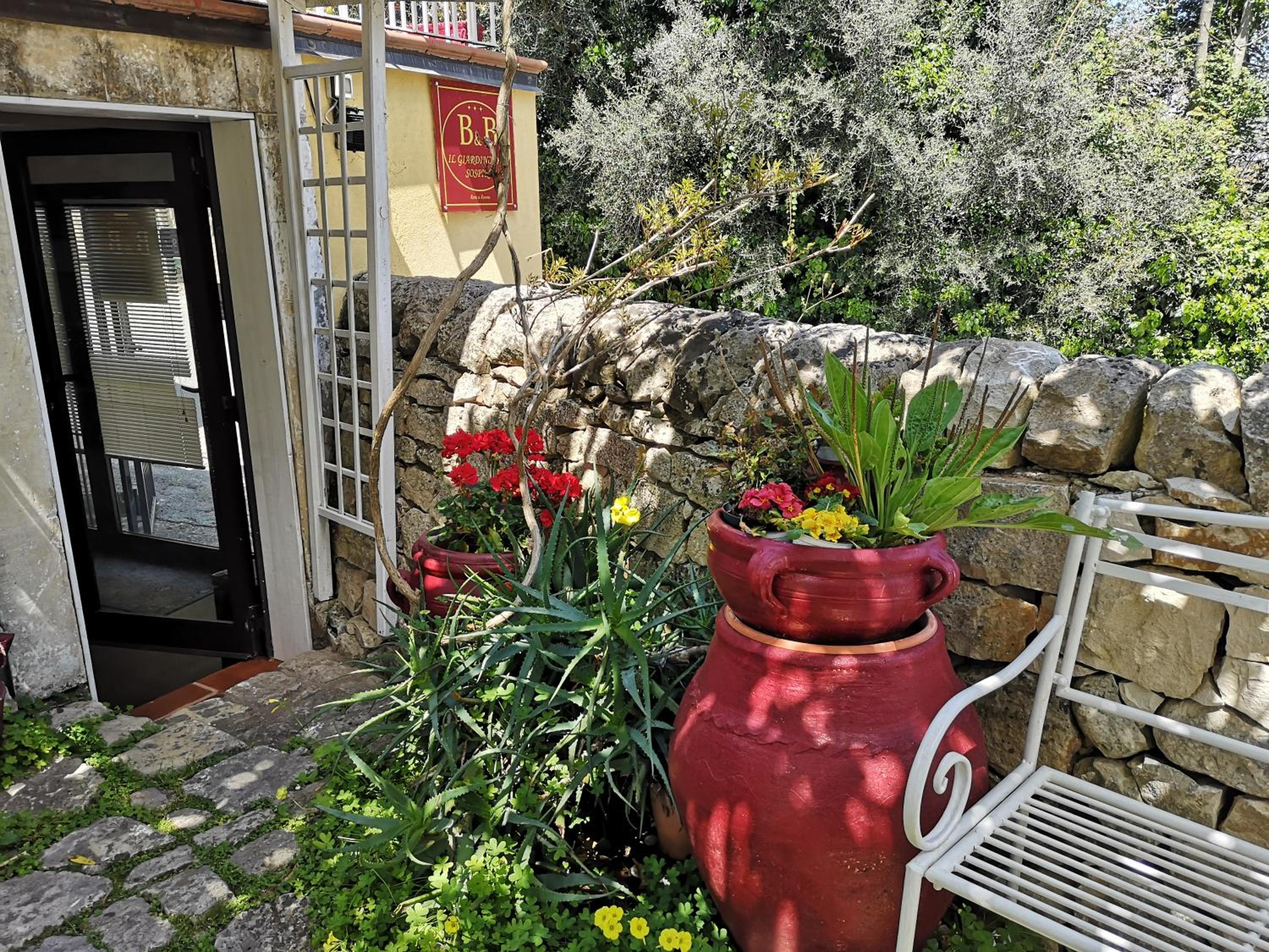 Suite with Garden View - Photo 4