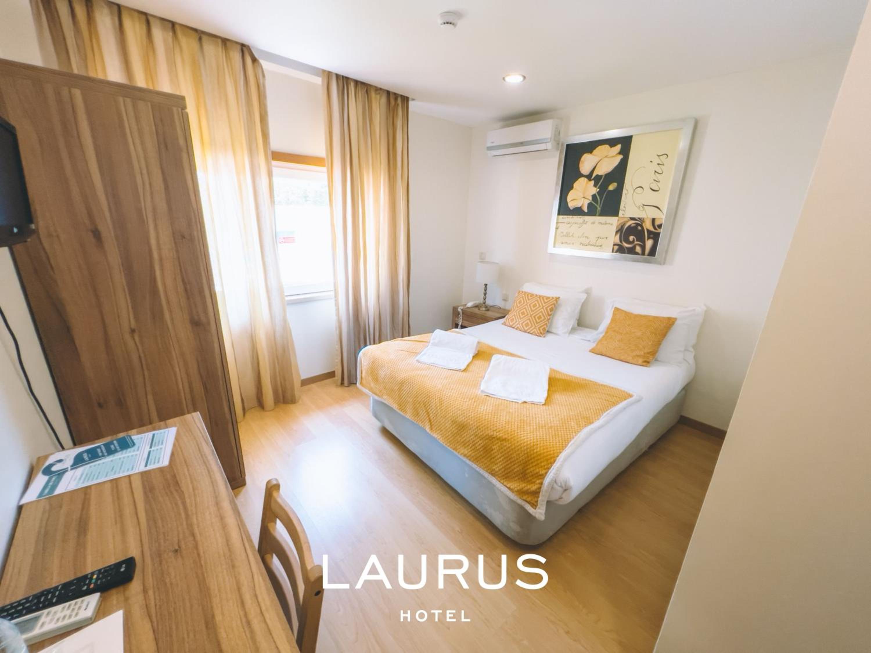 Double Room - Photo 5