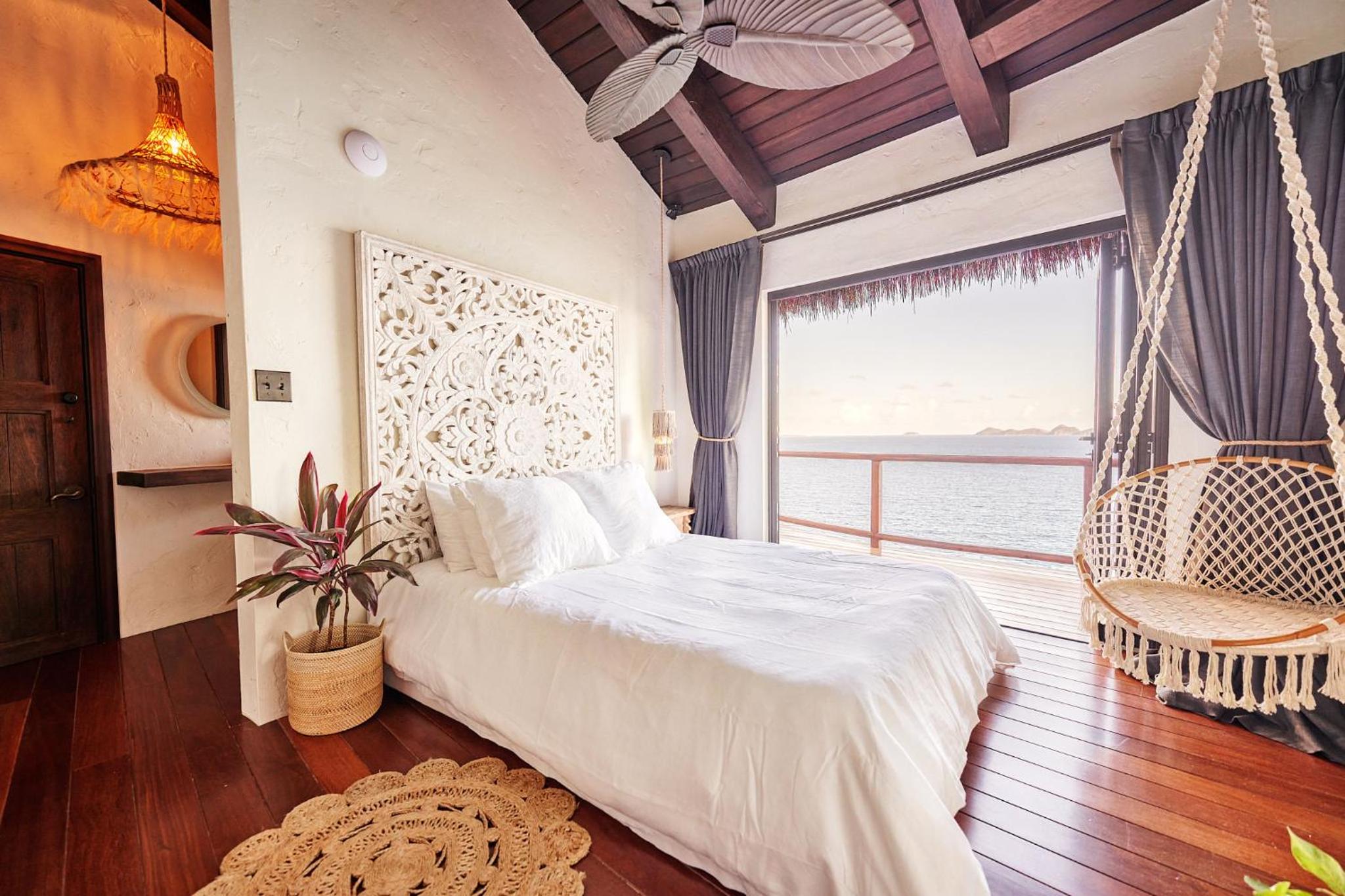Queen Room with Sea View
