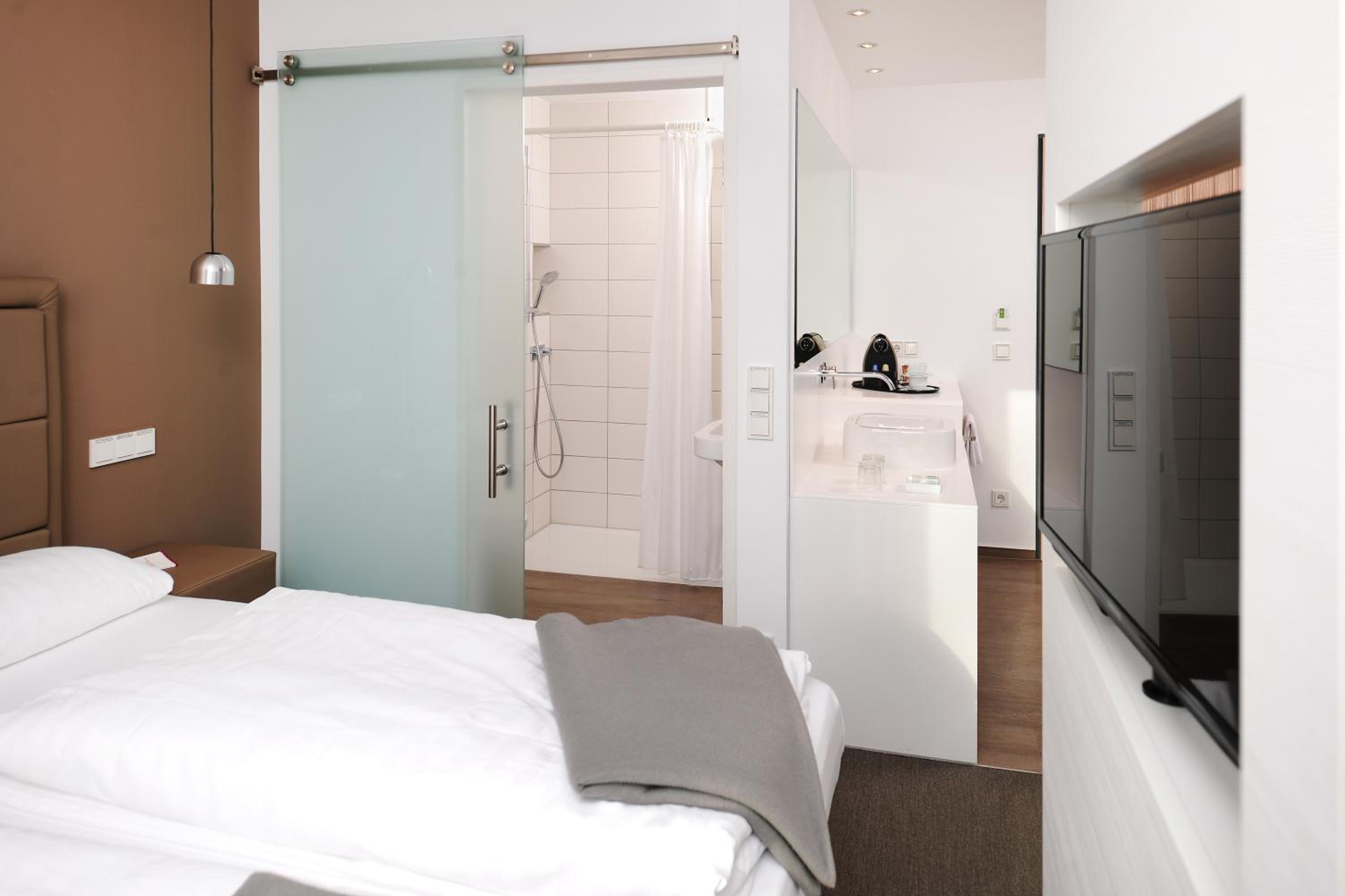 Deluxe Double Room photo 3