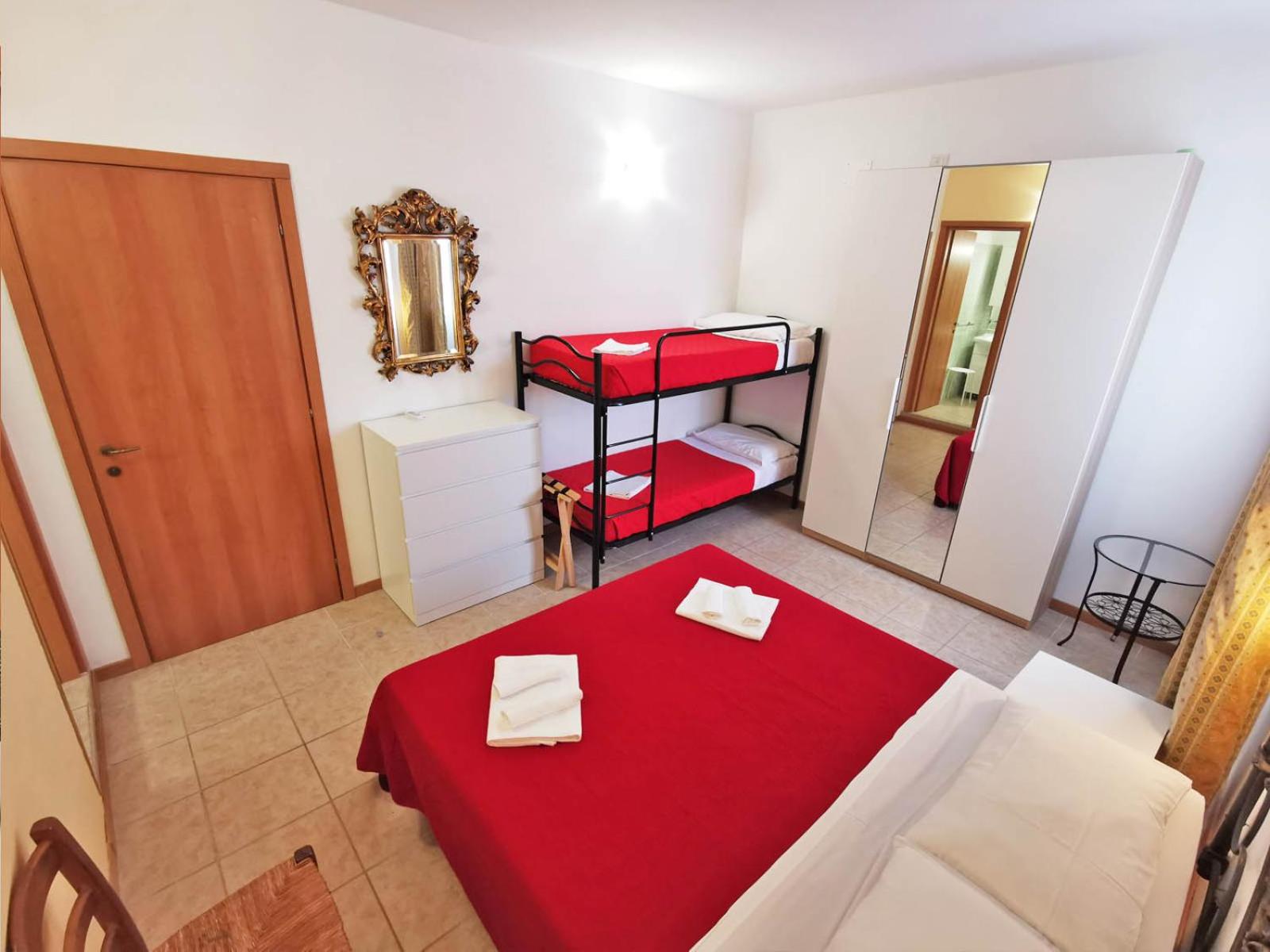 Triple Room - Photo 3