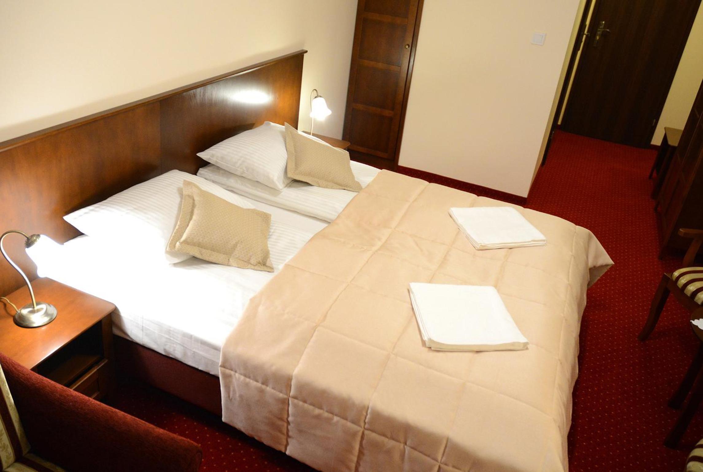 Double or Twin Room - Photo 2