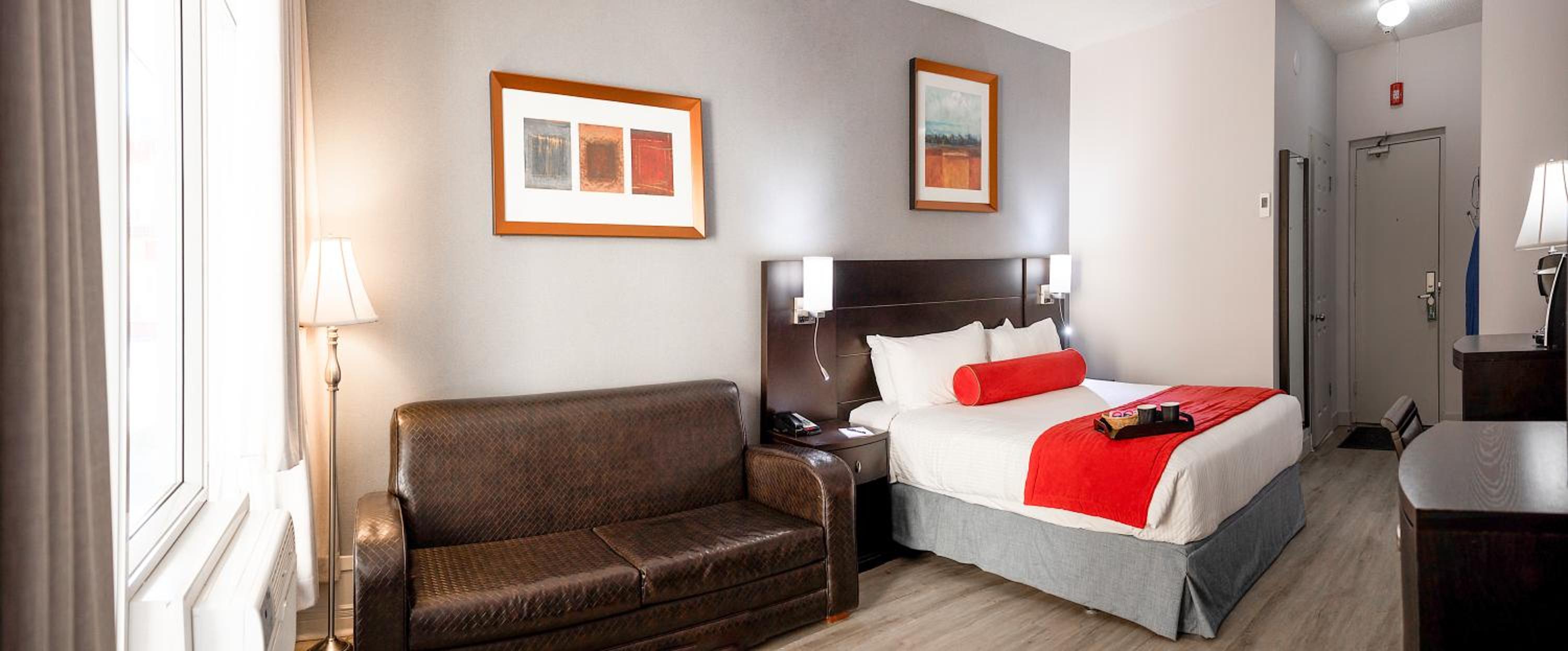 Premium Queen Room with sofa bed - Photo 3