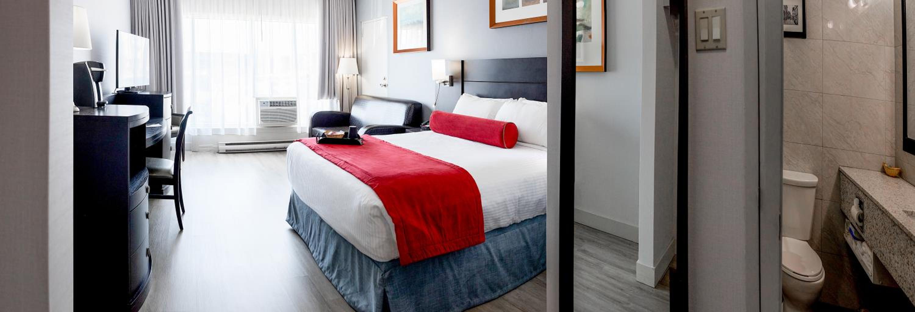 Deluxe Queen Room - Photo 1