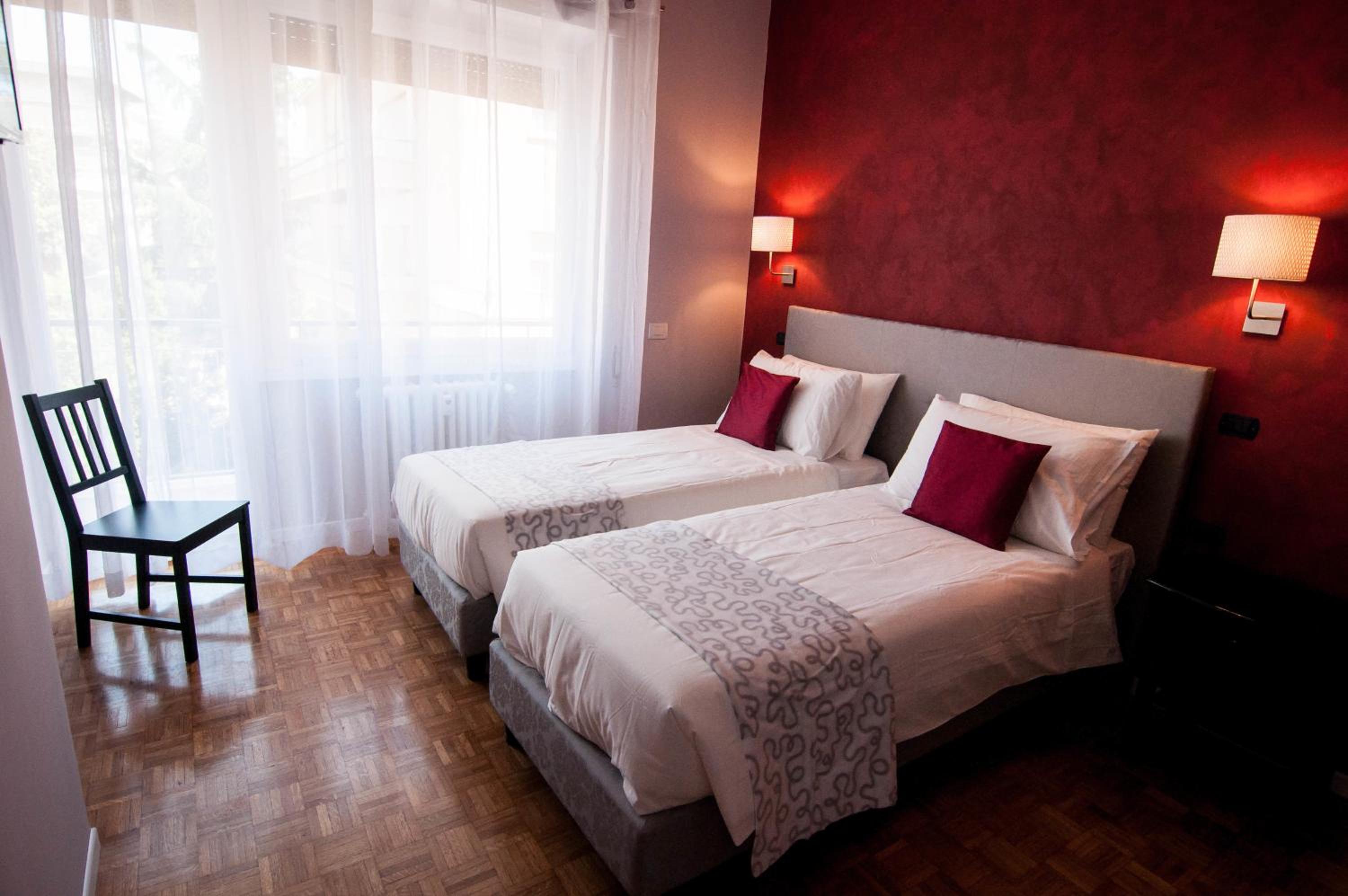 Double or Twin Room with Private Bathroom photo 3