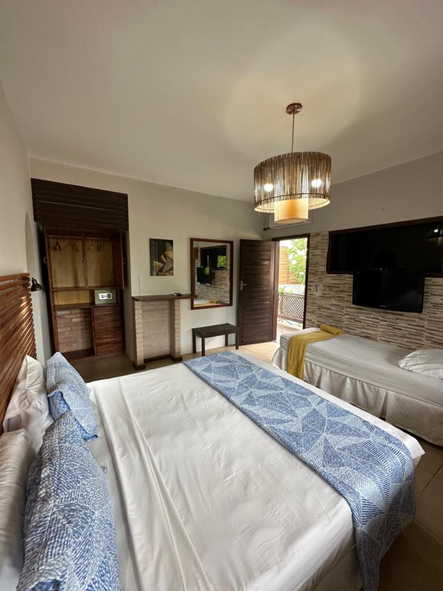 Superior Family Room photo 1