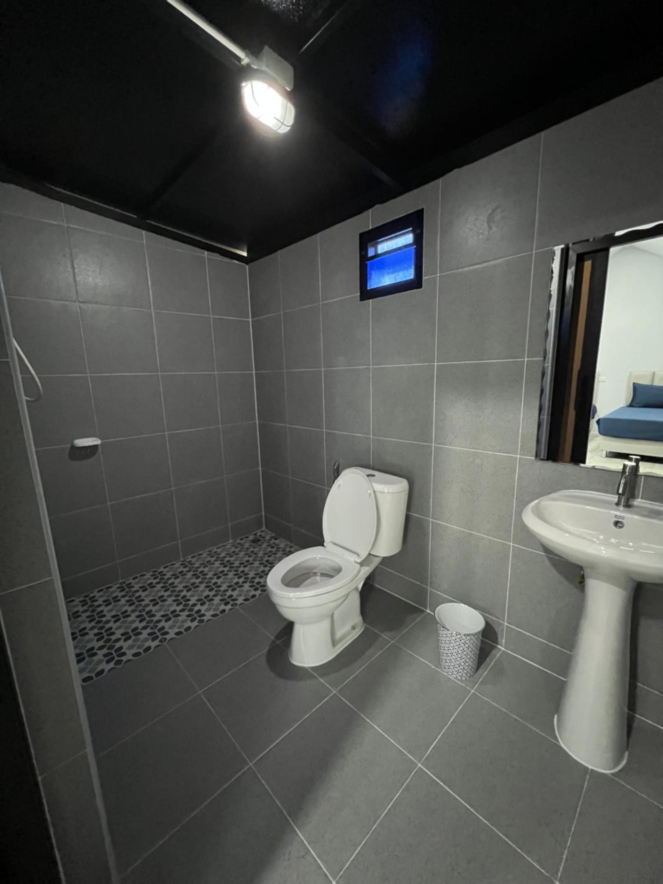 Deluxe Double Room with Two Double Beds - Photo 3