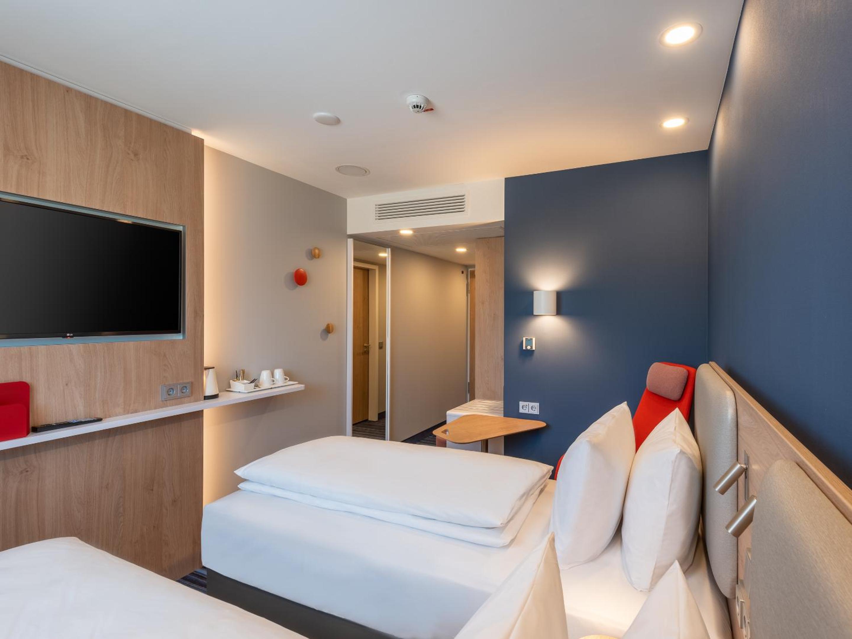 Standard Twin Room photo 3