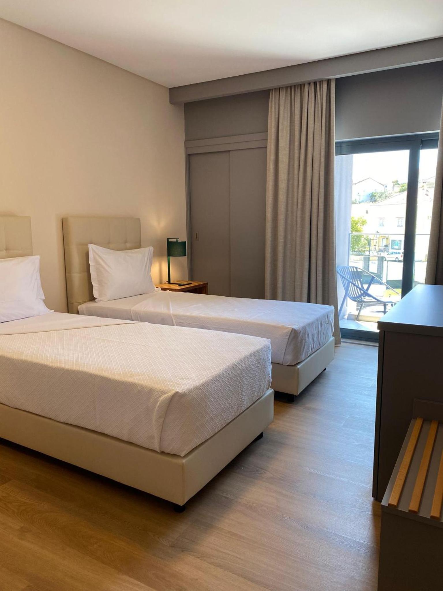 Twin Room - Photo 2