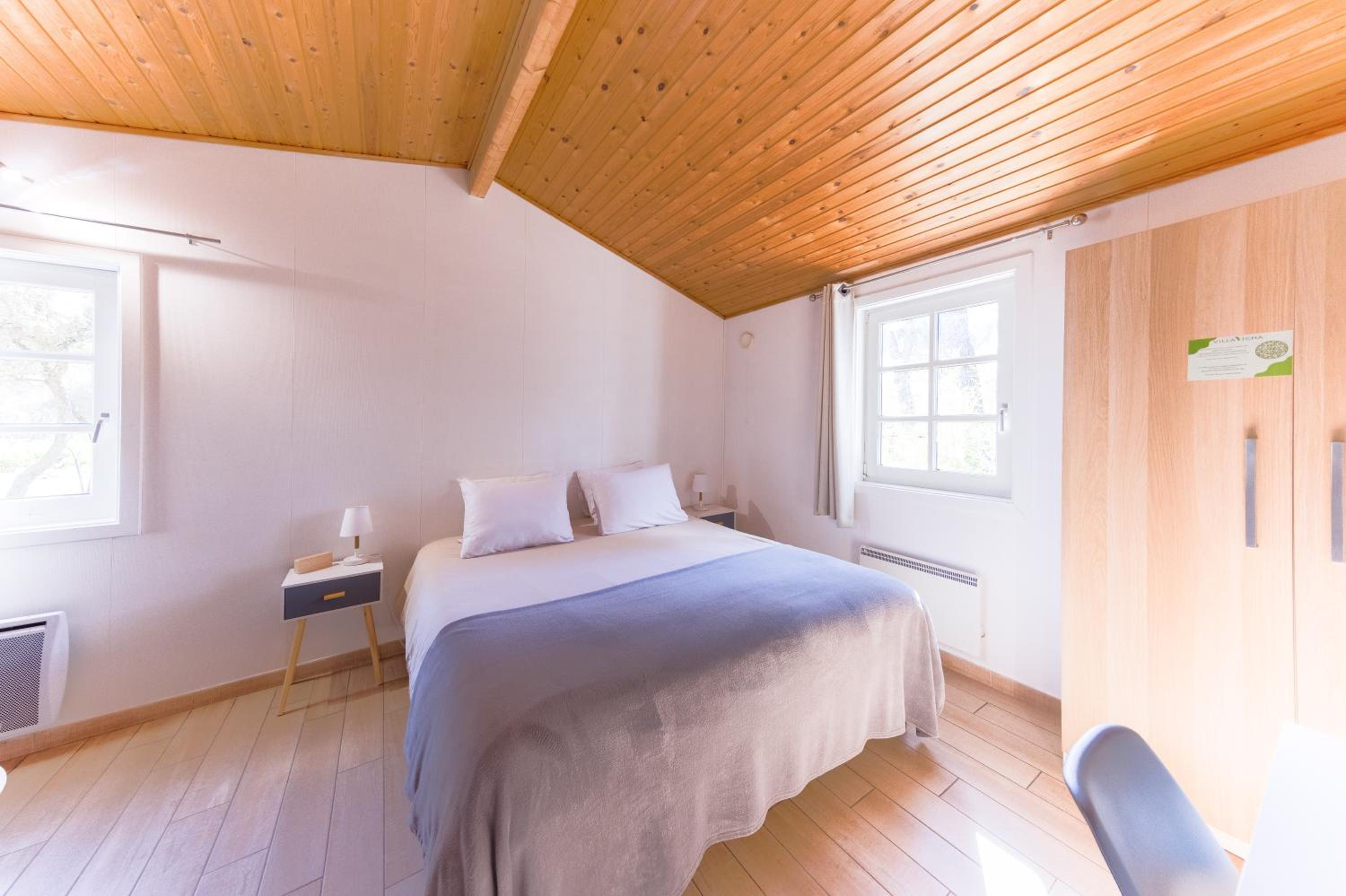 Quadruple Chalet - Photo 1