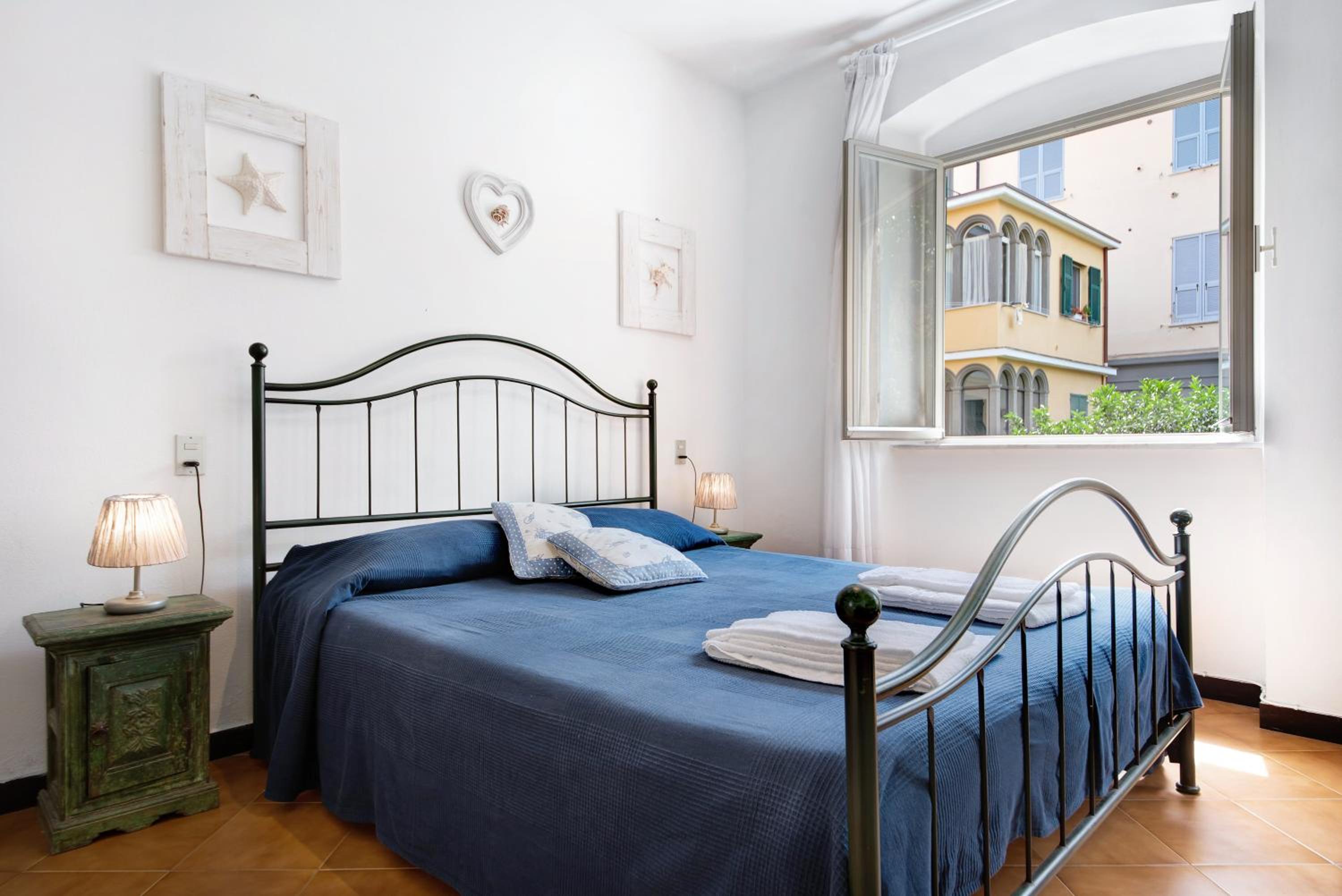Superior One-Bedroom Apartment with Balcony