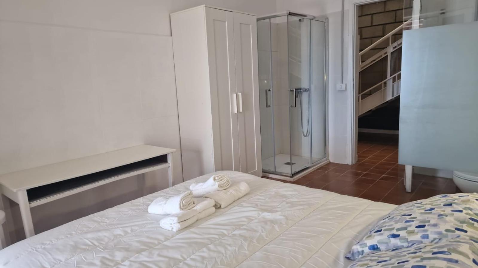 Habitación Doble con Baño Privado