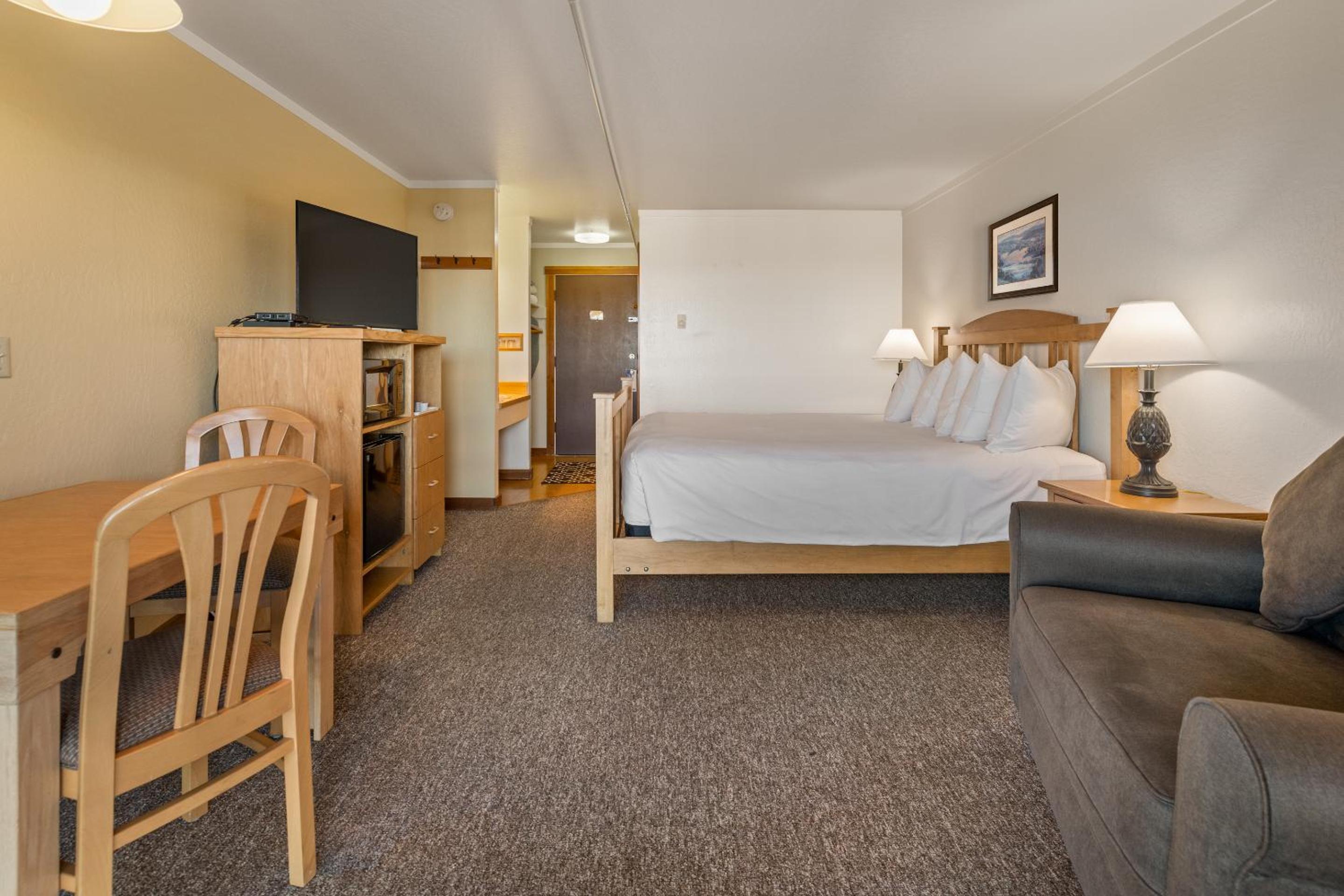 King Room with Balcony photo 3