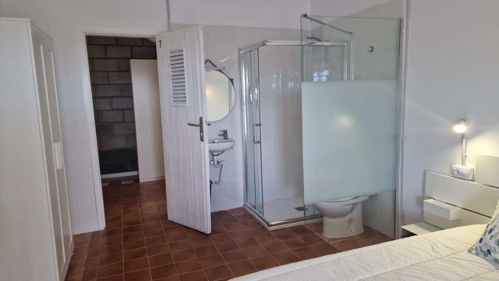 Double Room with Private Bathroom photo 3