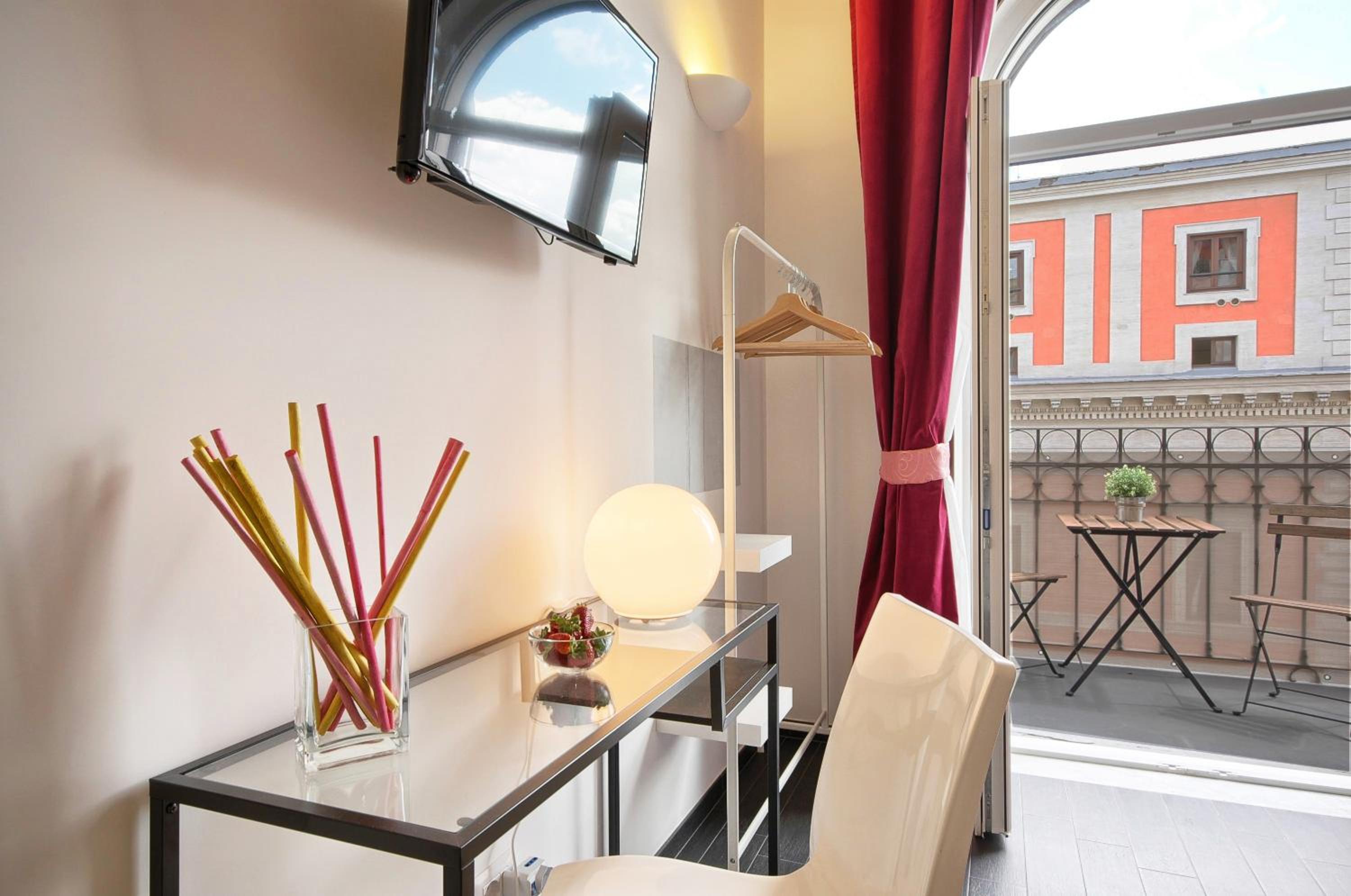 Double Room with Balcony photo 2
