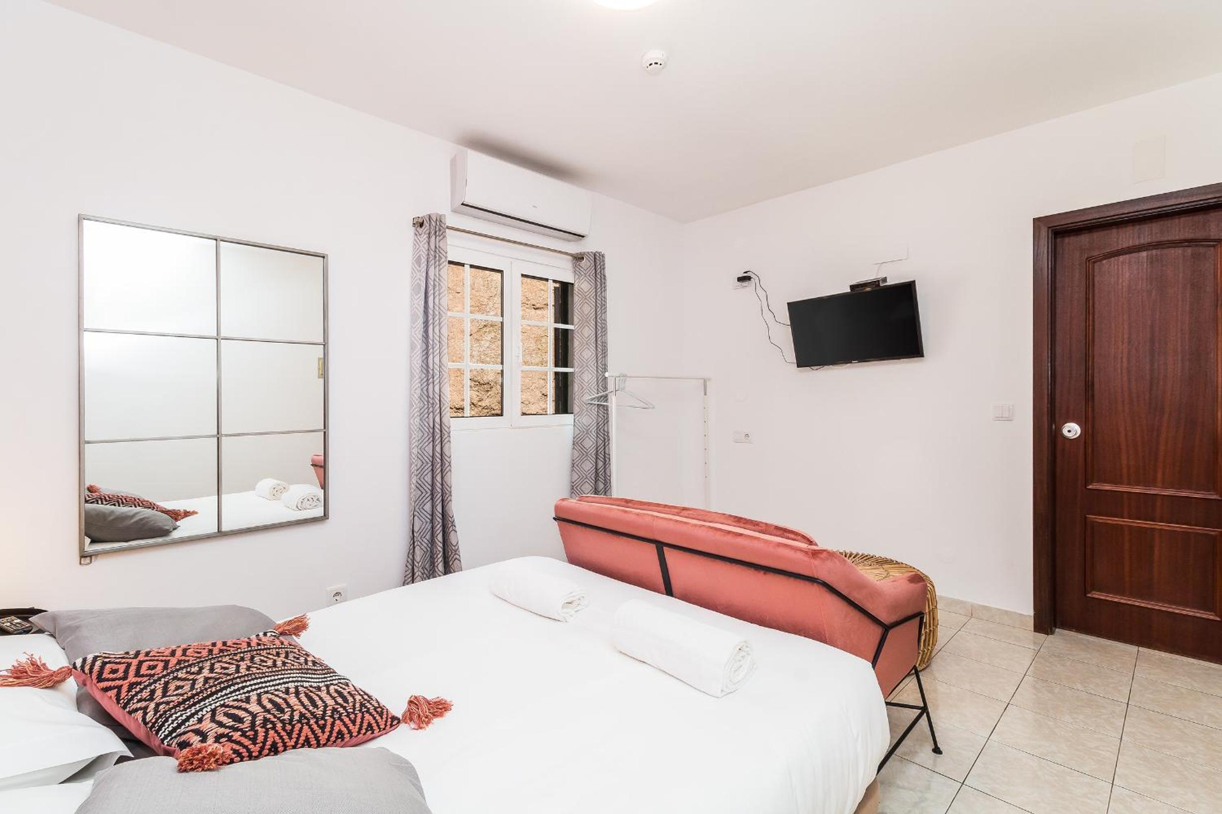 Double Room with Private Bathroom photo 3