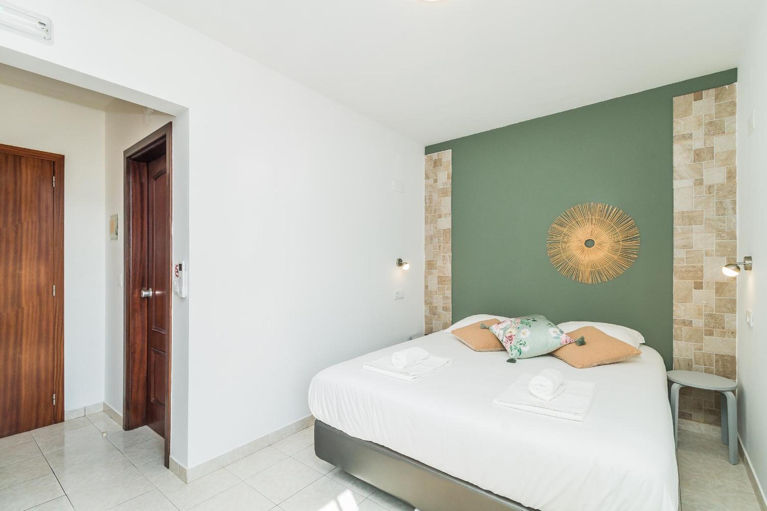 Double Room with Private Bathroom photo 3