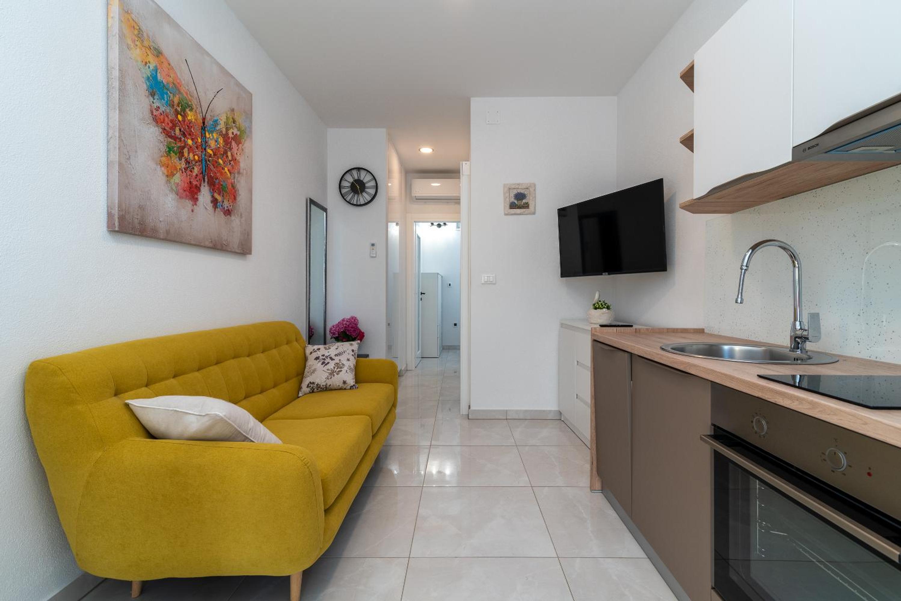 One-Bedroom Apartment