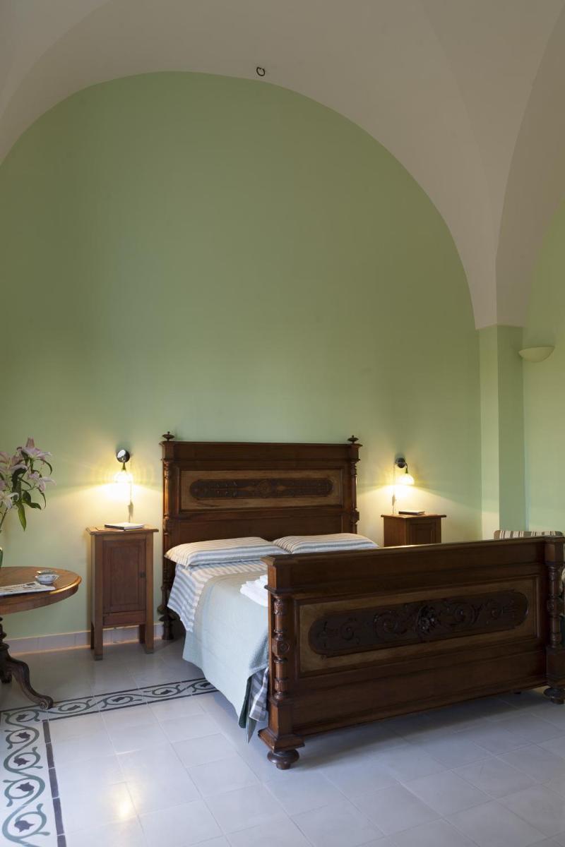 Large Double Room photo 2