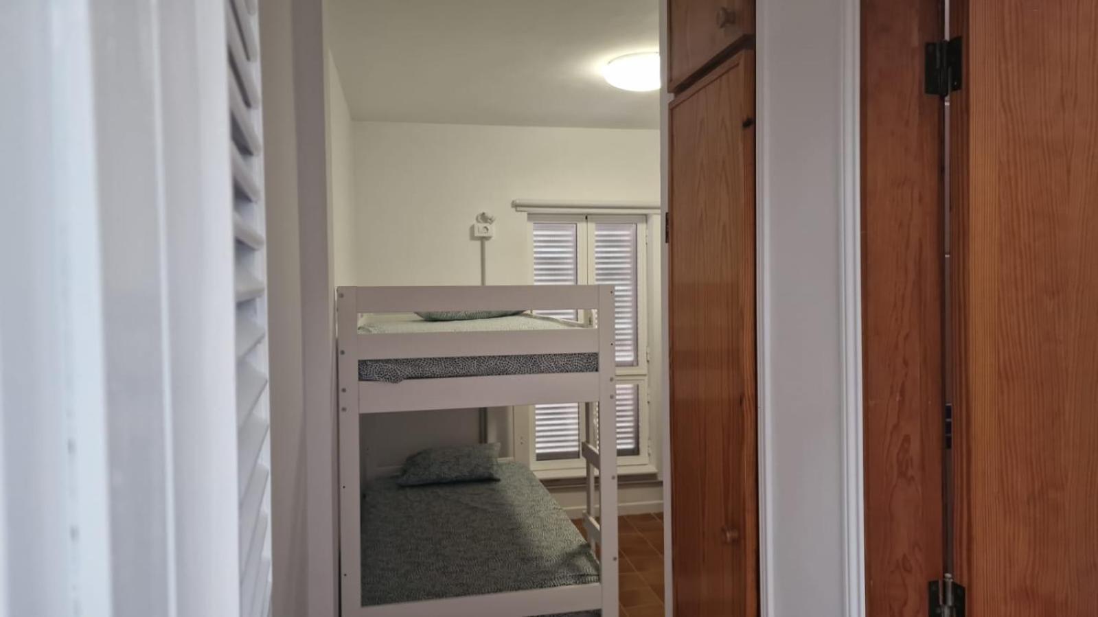 4-Bed Mixed Dormitory Room photo 3