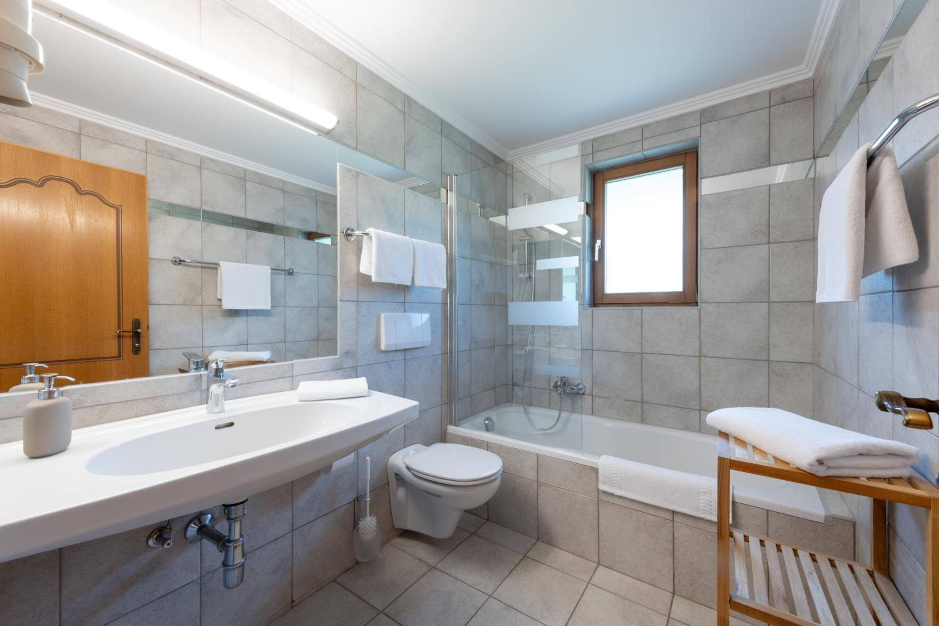Studio Apartment photo 3
