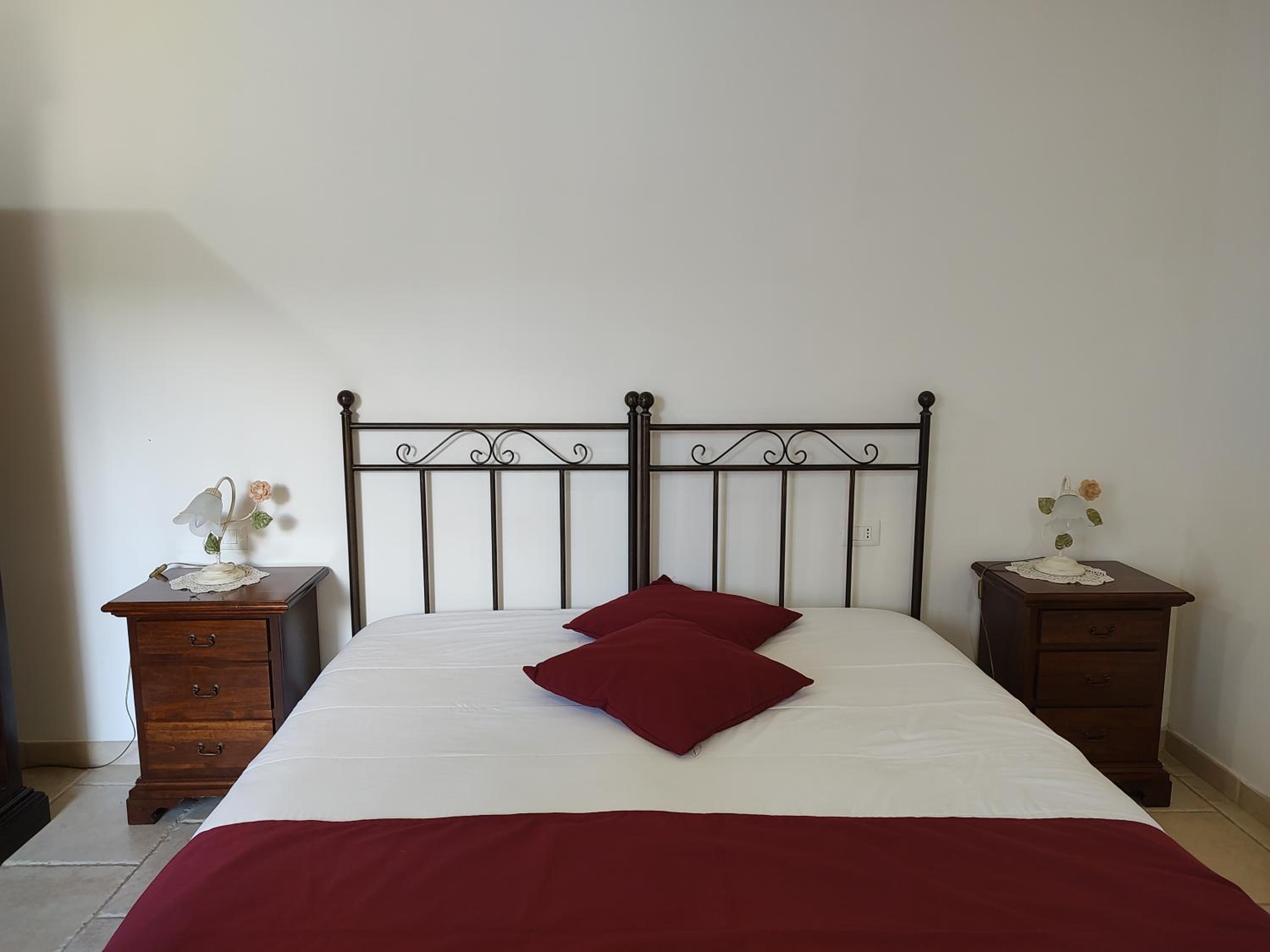 Deluxe Double or Twin Room - Photo 2