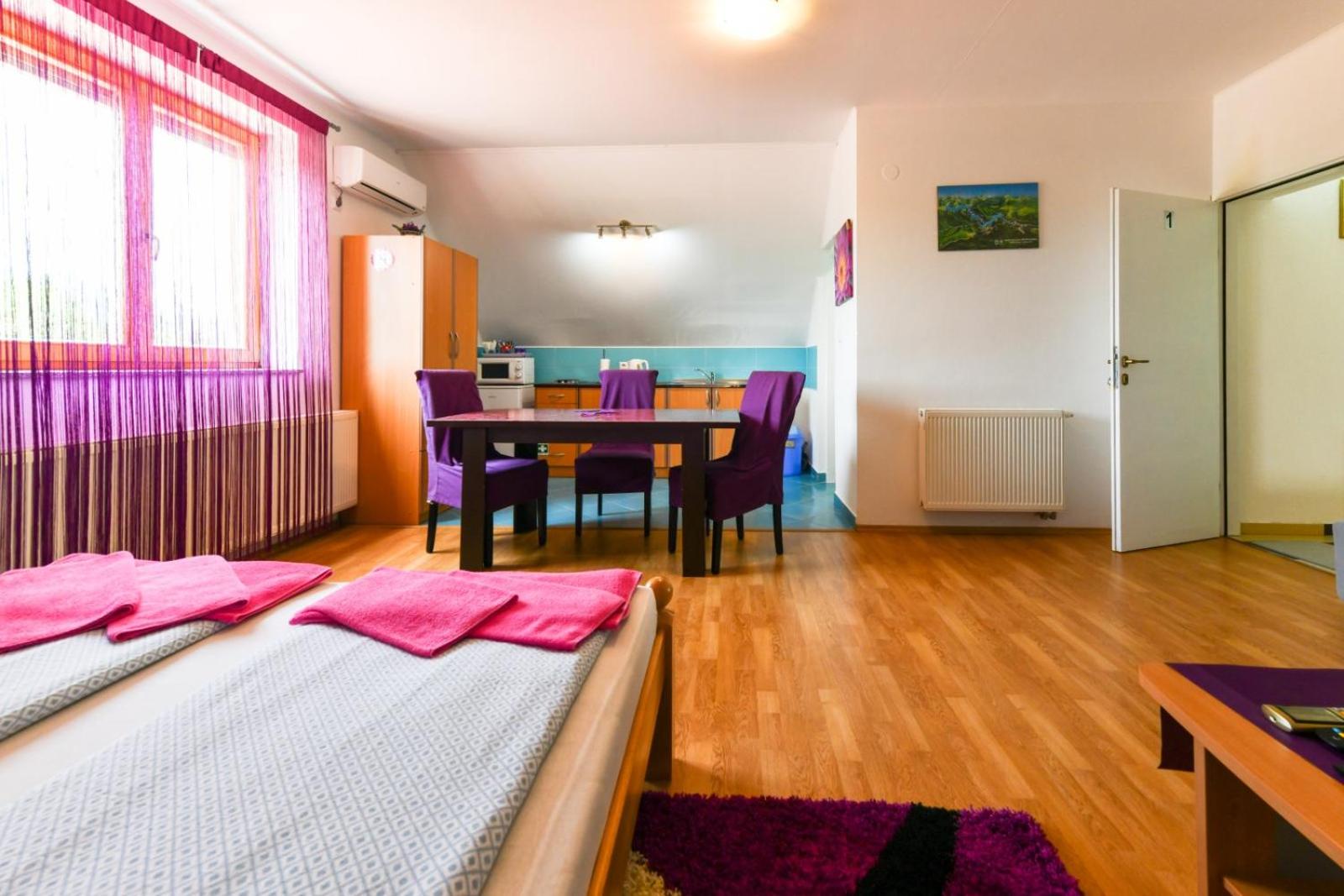 Deluxe Apartment - Photo 1