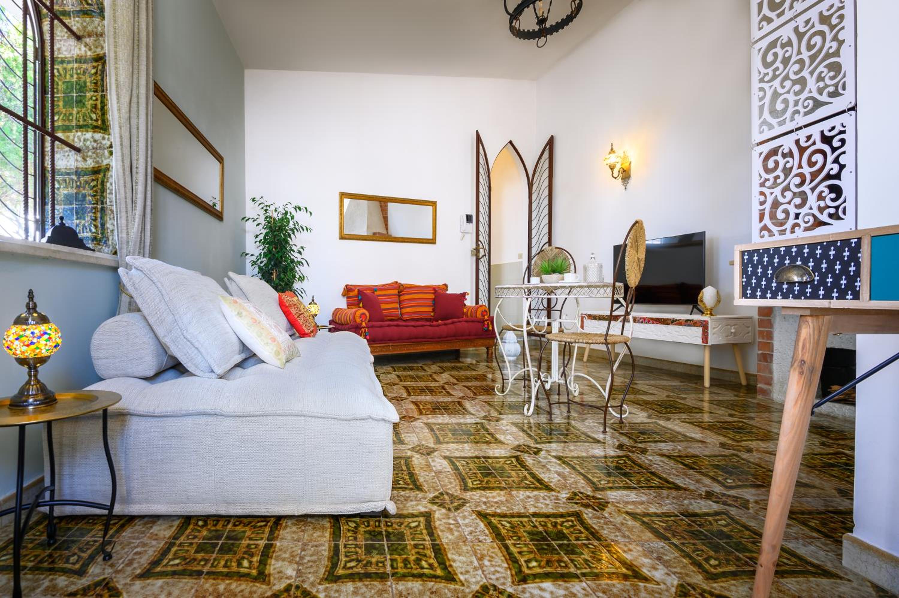 Villa photo 1