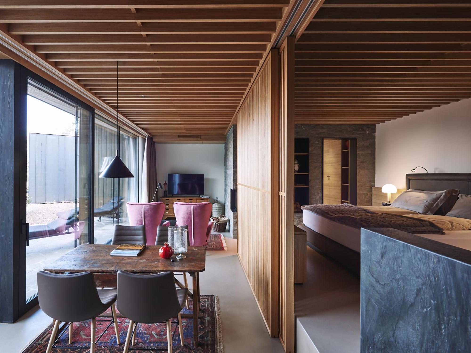 One-Bedroom Chalet - Photo 4