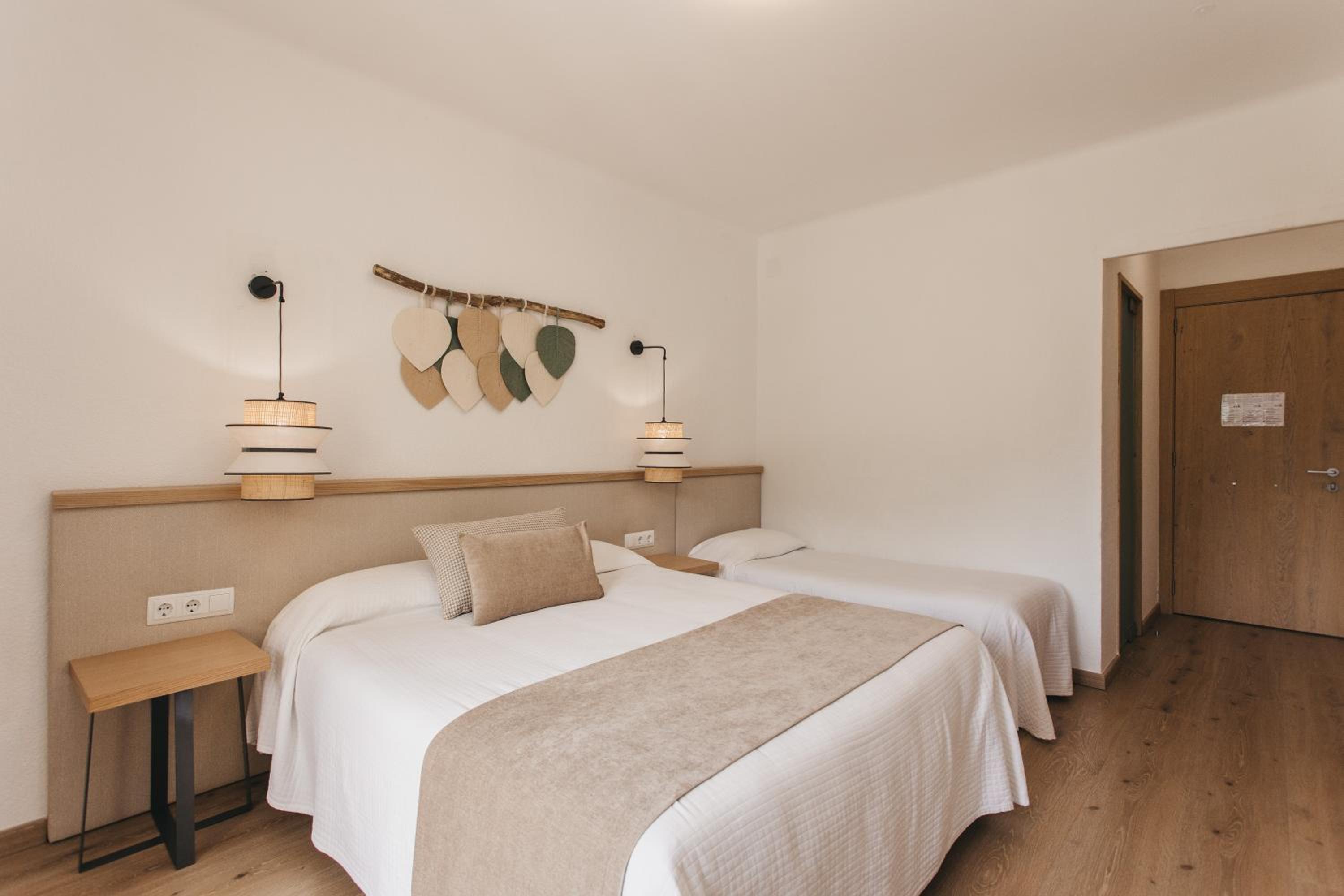 Habitación triple (2 adultos + 1 niño)