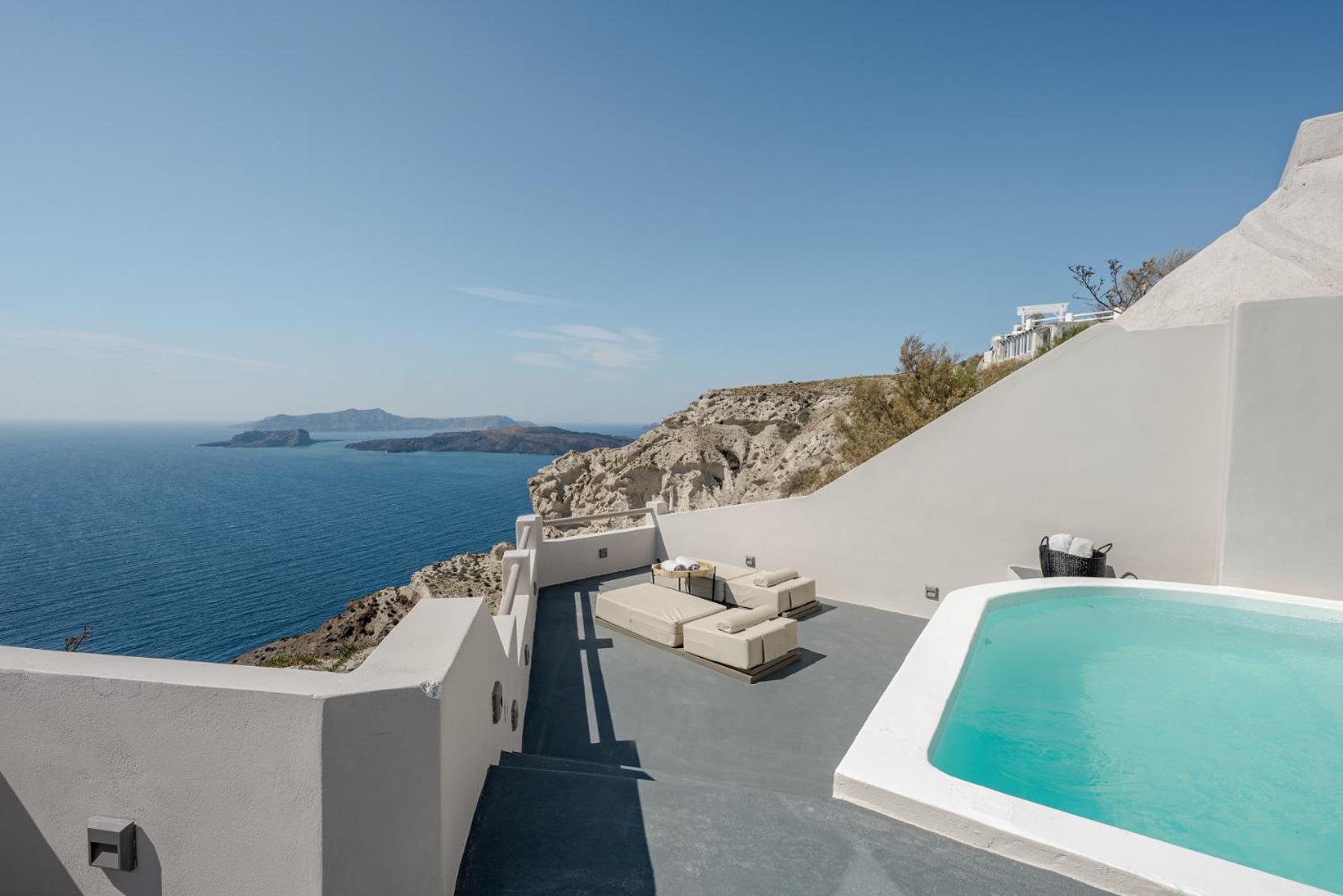 Suite with Private Pool - Photo 4