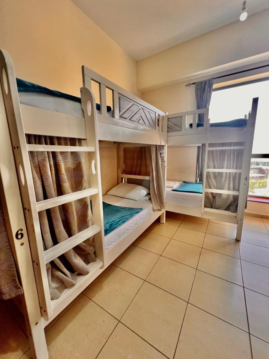 6-Bed Mixed Dormitory Room photo 2