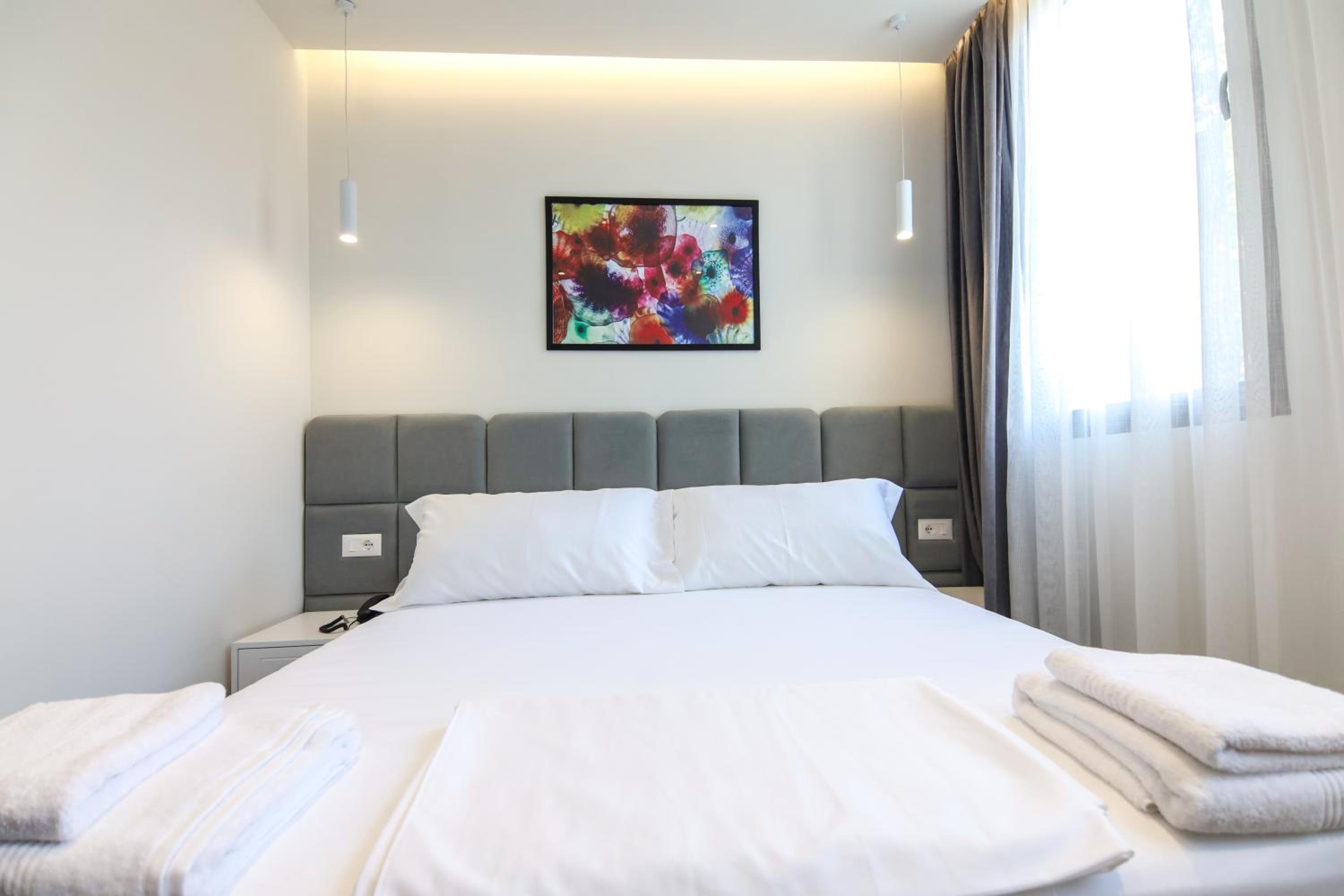 Deluxe Double Room photo 2