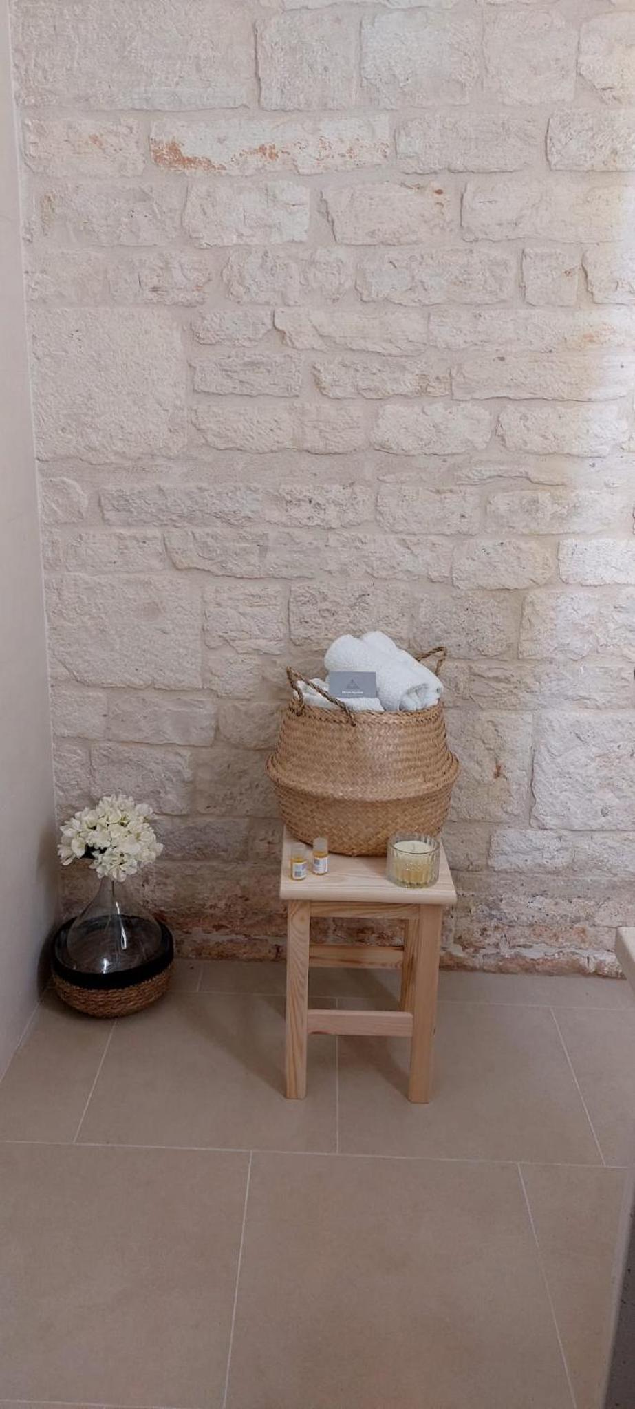 Small Double Room - Photo 2