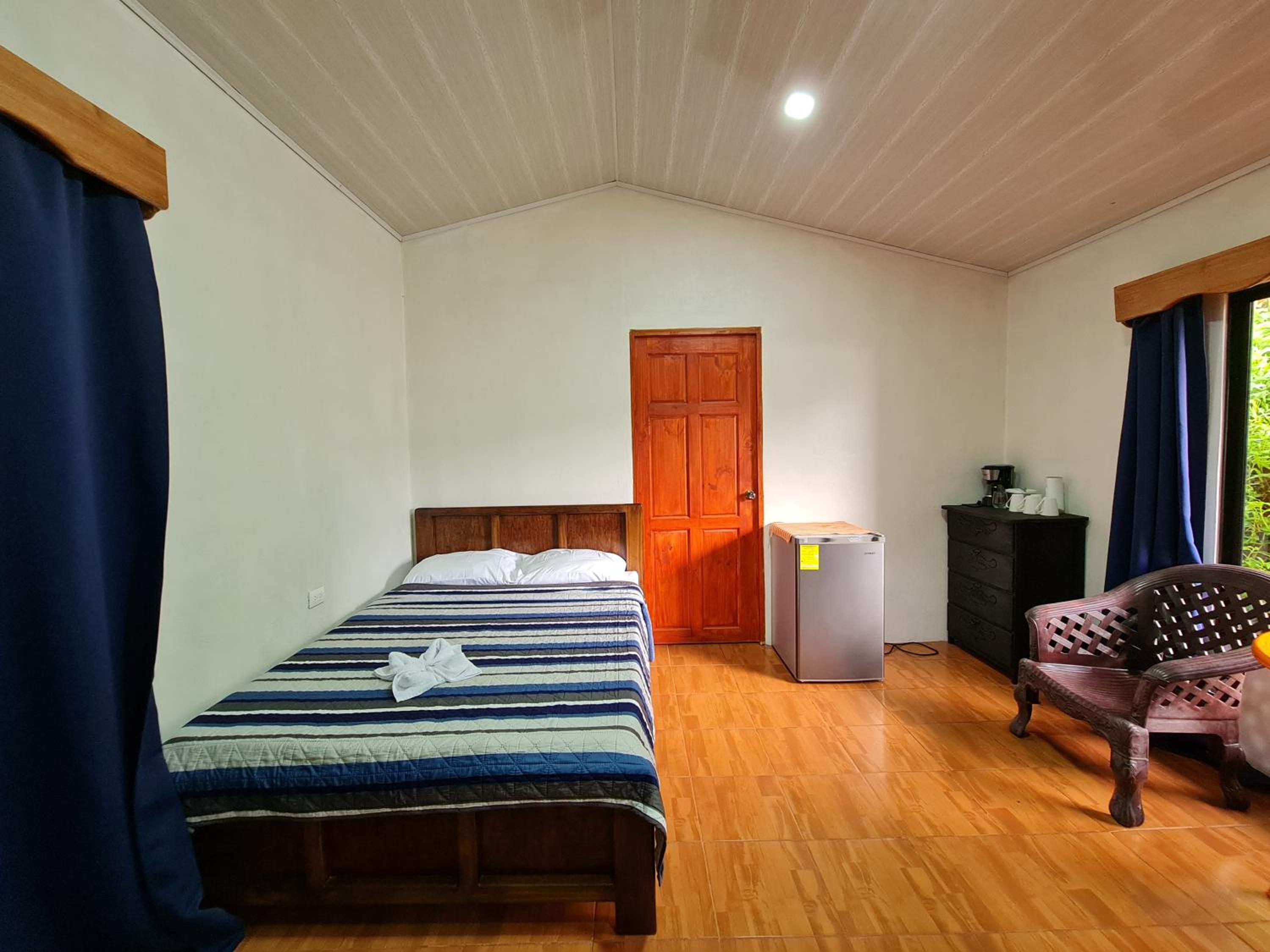 Standard Triple Room photo 3