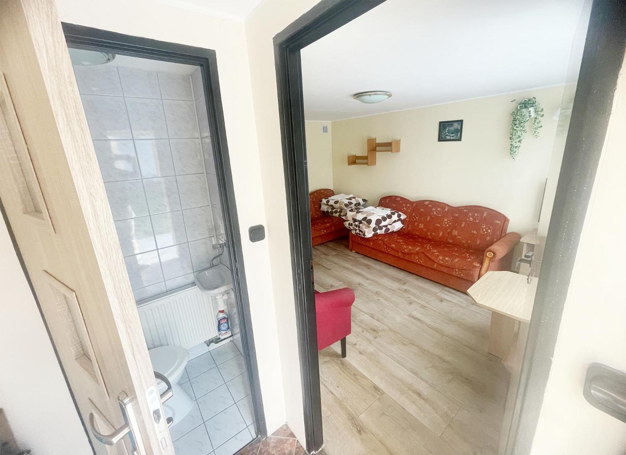 Double Room with Private Bathroom photo 3