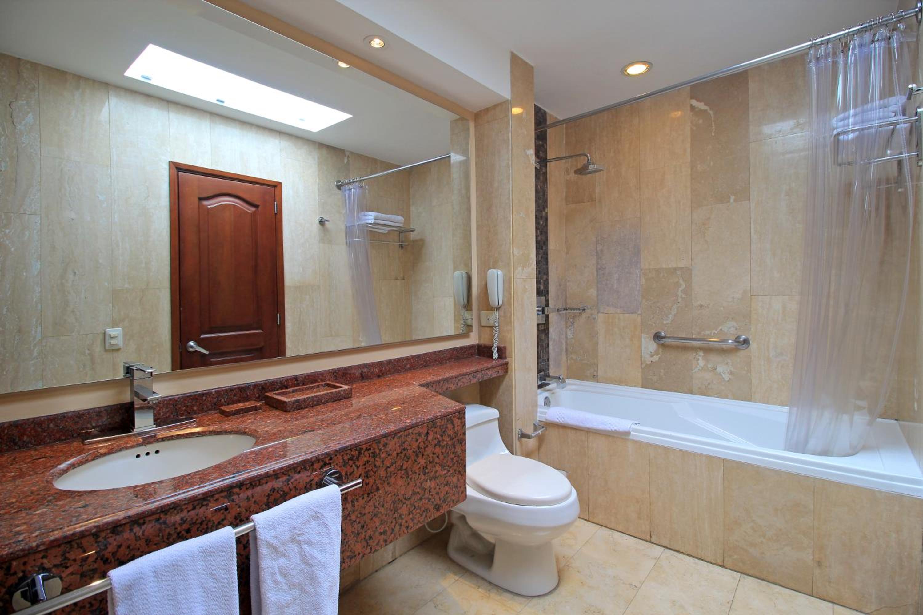 Junior Suite - Photo 5