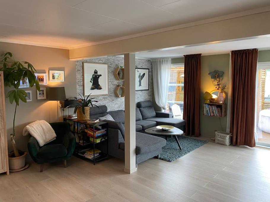 Three-Bedroom House photo 1