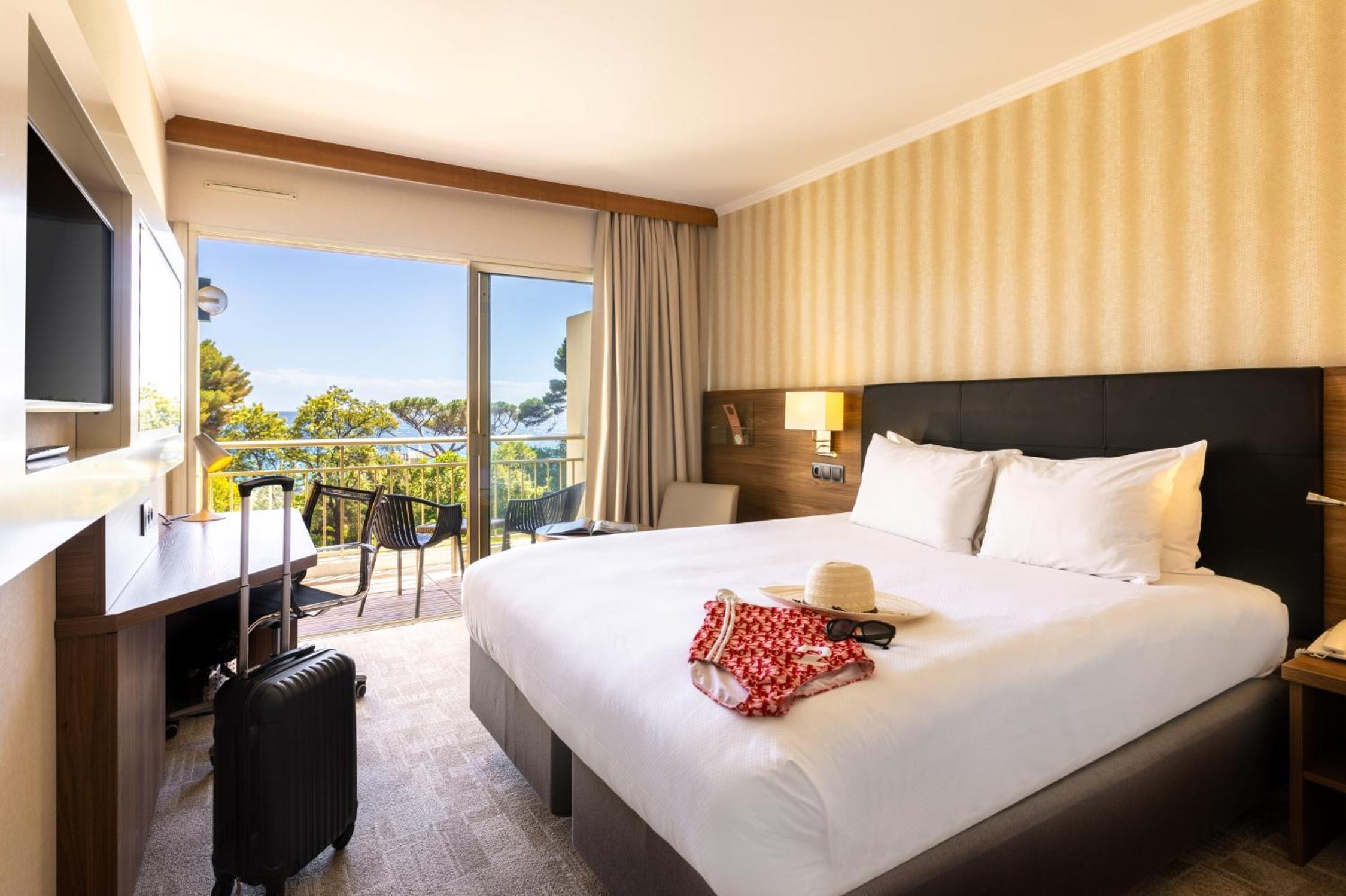 Deluxe Double Room With Sea View