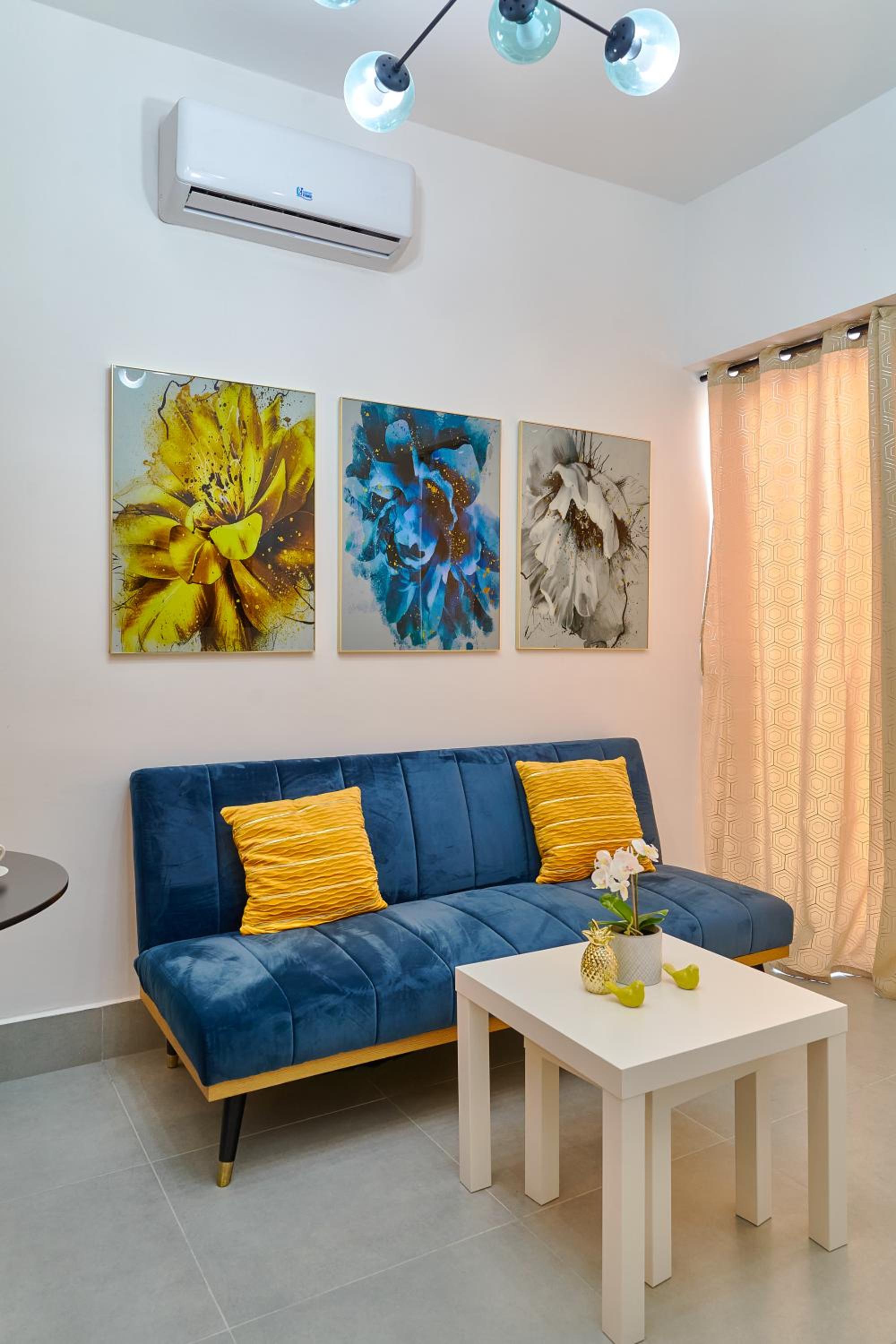 Standard Suite - Photo 3